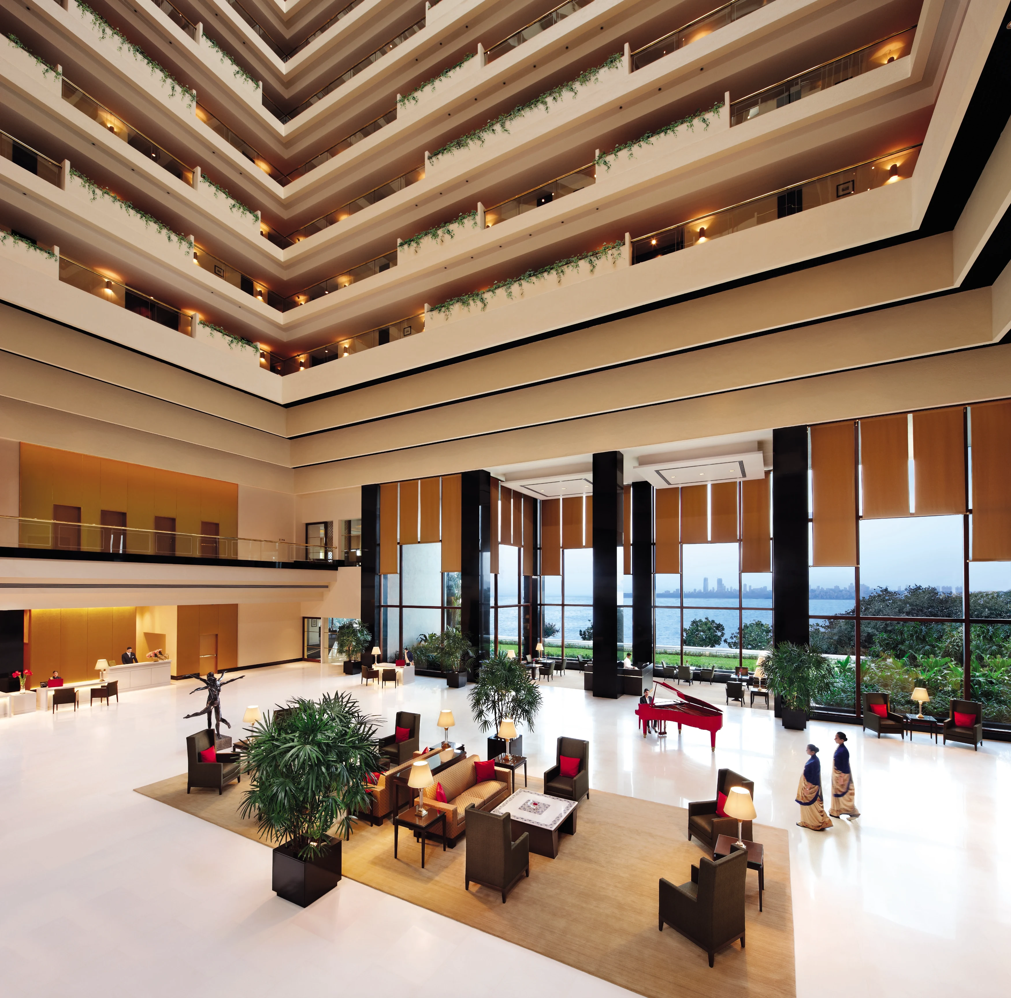IN - The Oberoi Mumbai - Lobby.webp