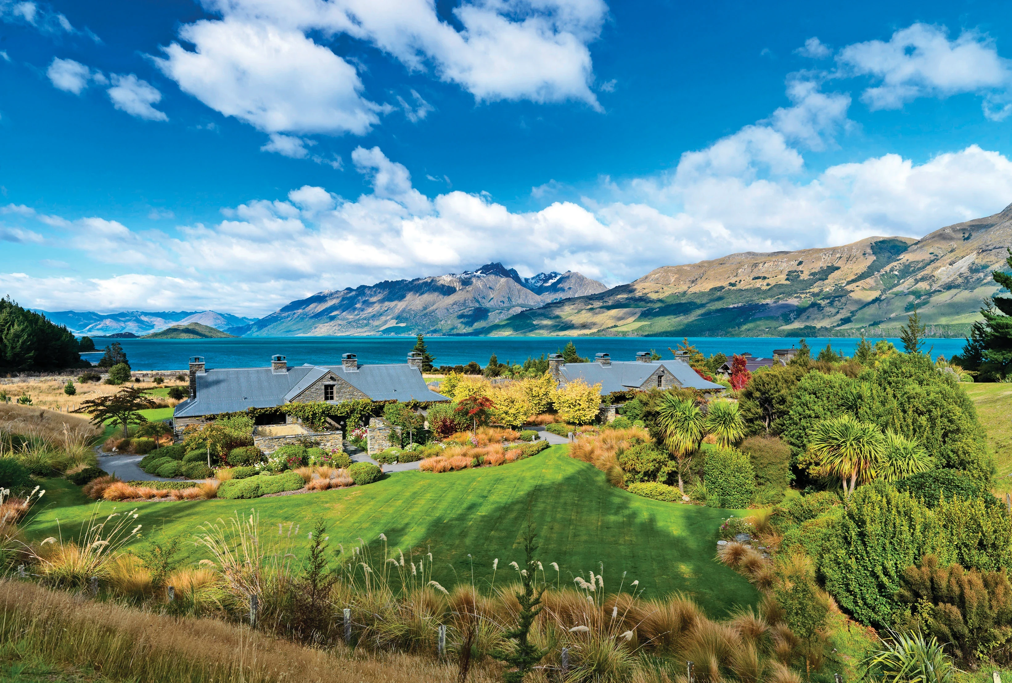 NZ - Blanket Bay Lodge - Exterior.webp