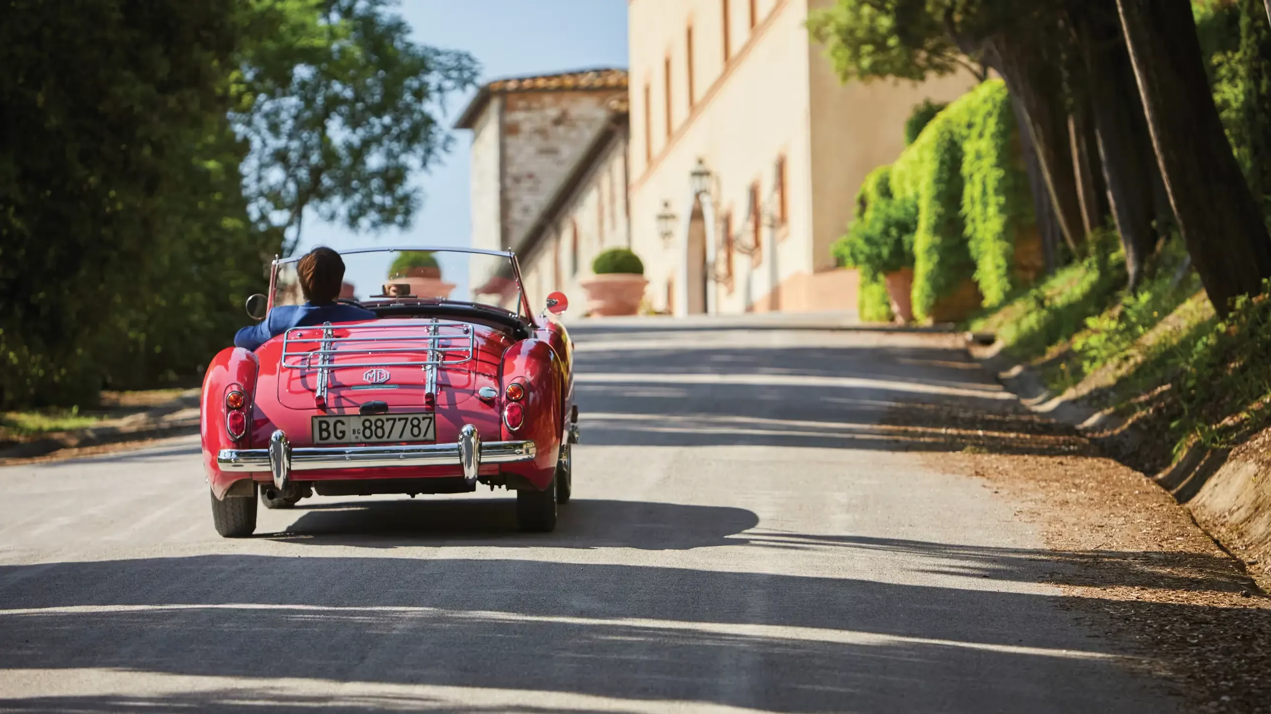 IT - Belmond Castello di Casole - car.webp