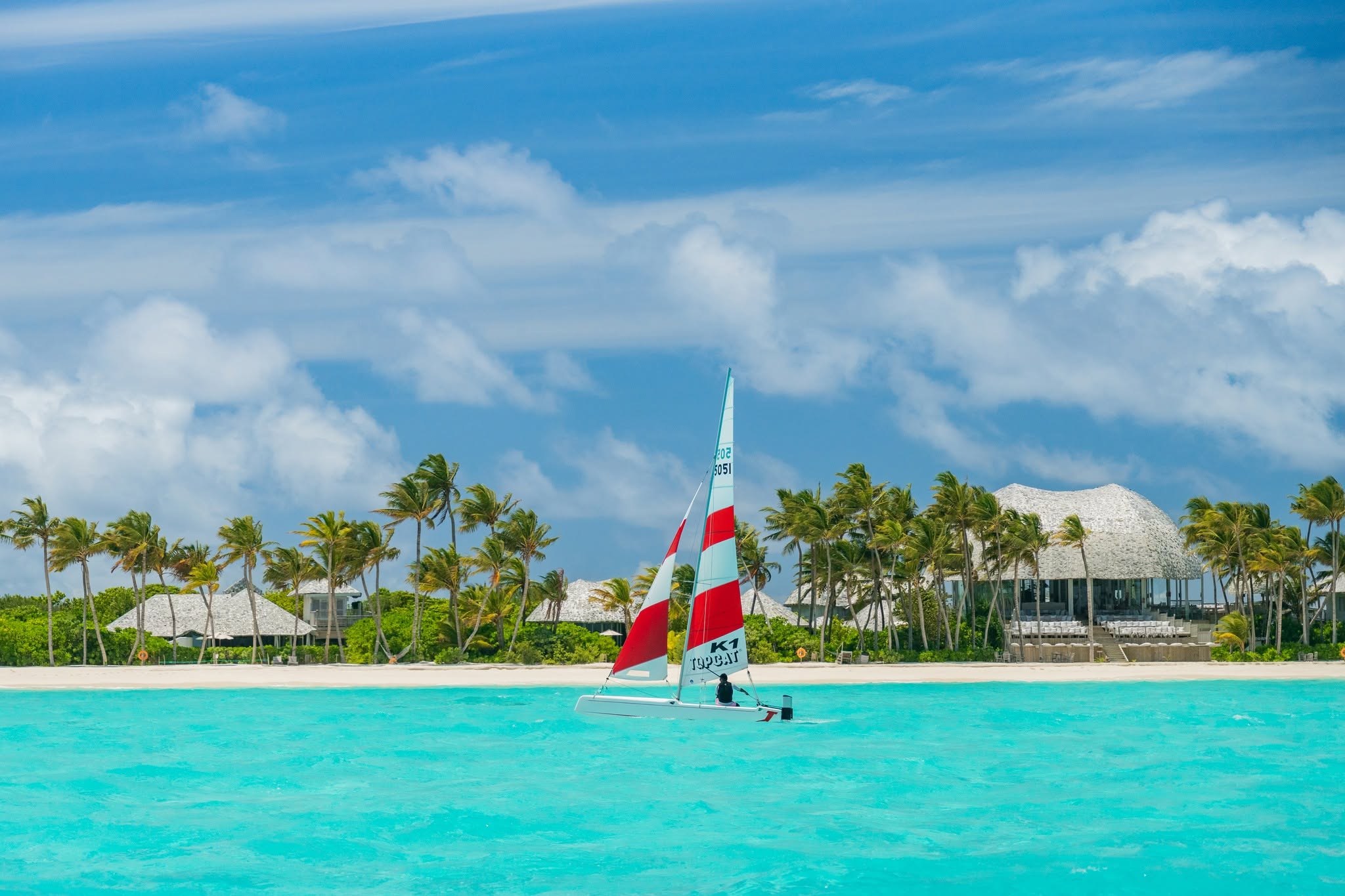 MV-Soneva-Sailing.jpg
