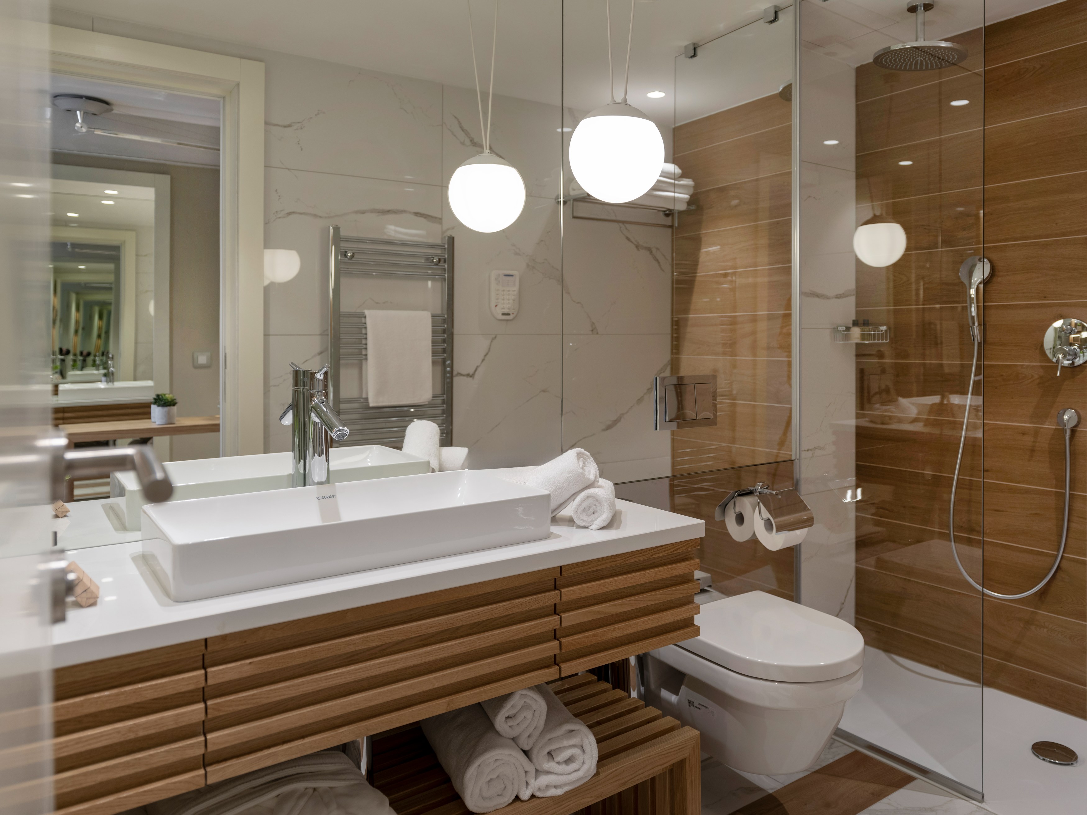ALH_BellevueDubrovnik_DeluxeRoom_5.jpg