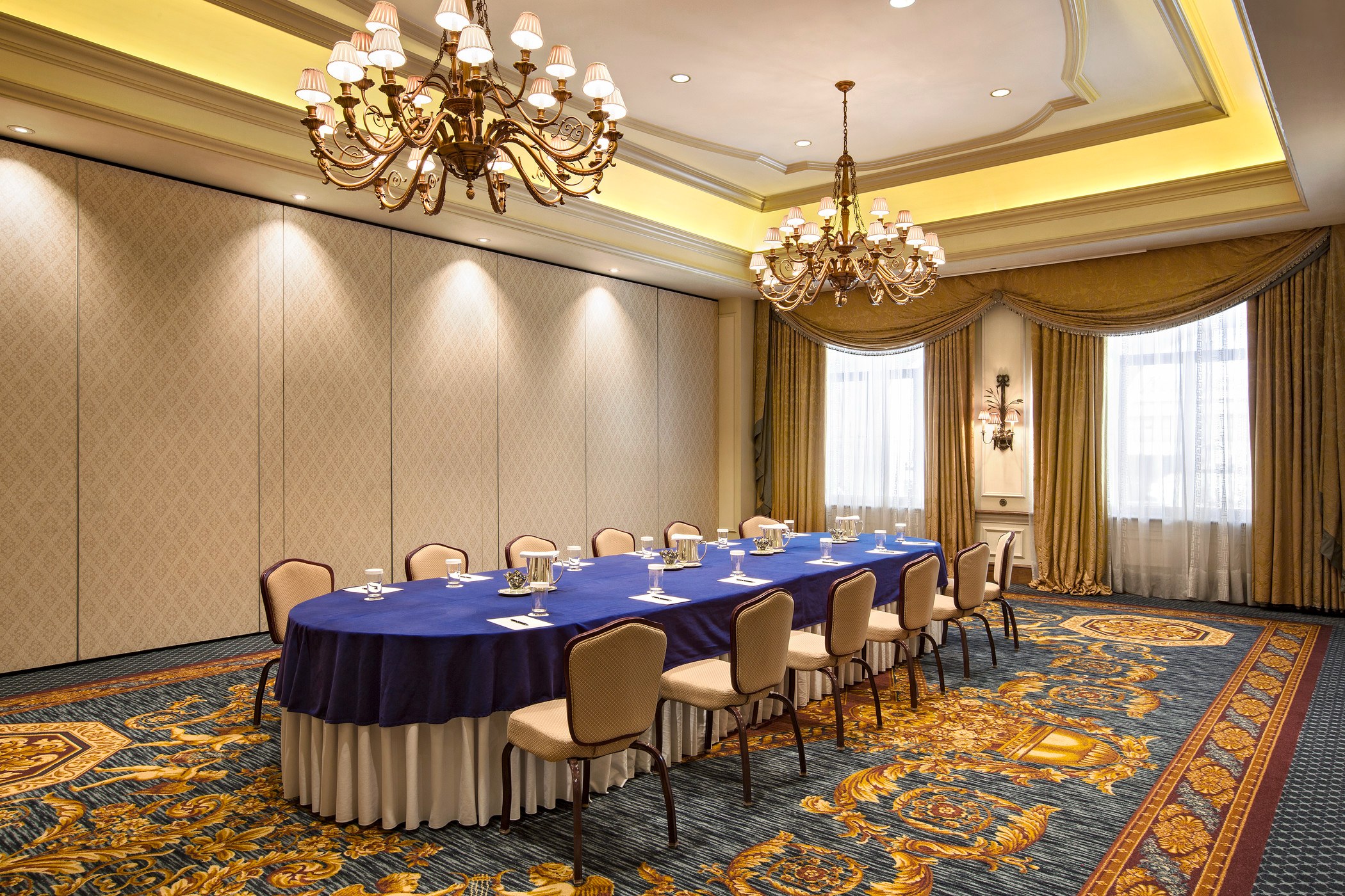 GR - Hotel Grande Betagne - Golden D Boardroom.jpg