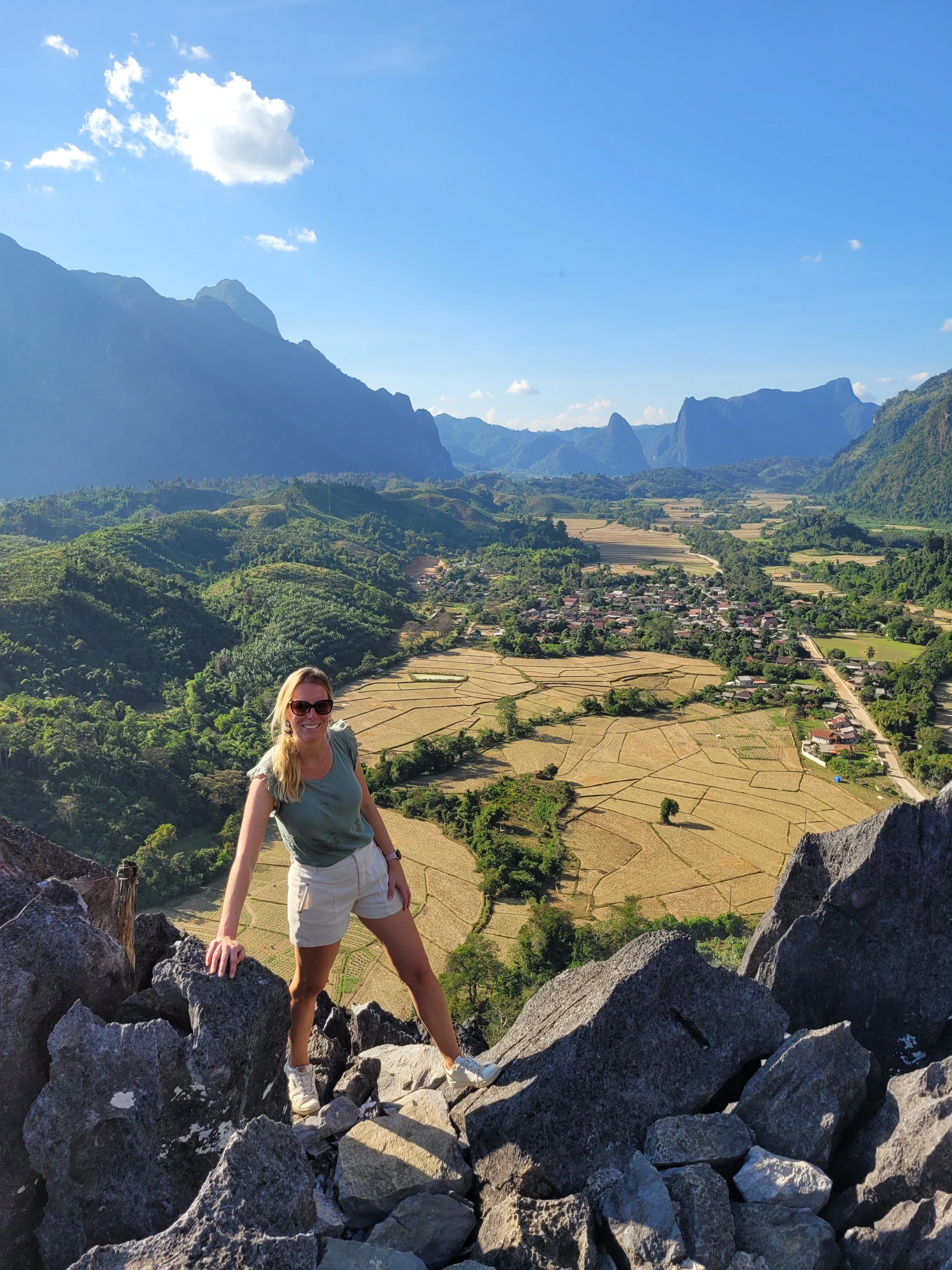 LA-Studiereis Evelyn-Ban Ban Thai and Ban Tham Xieng viewpoint.webp