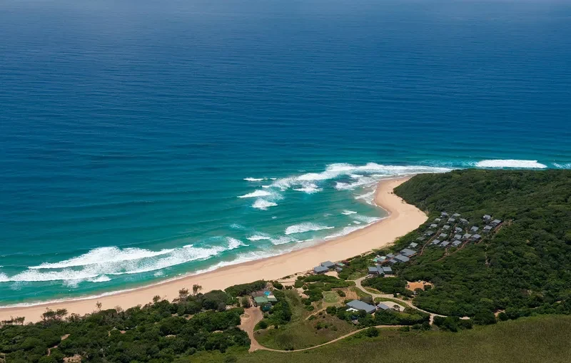 MZ-accommodatie-white pearl resort-arial.webp