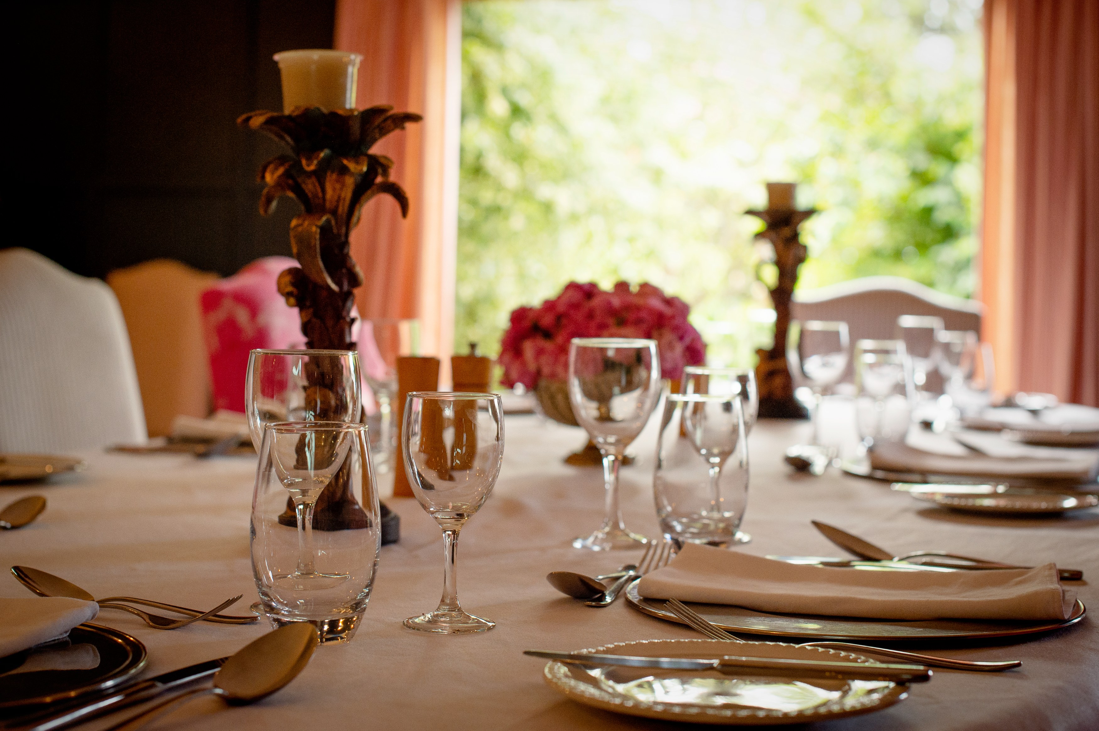 KE-Loldia House-dining table.jpg