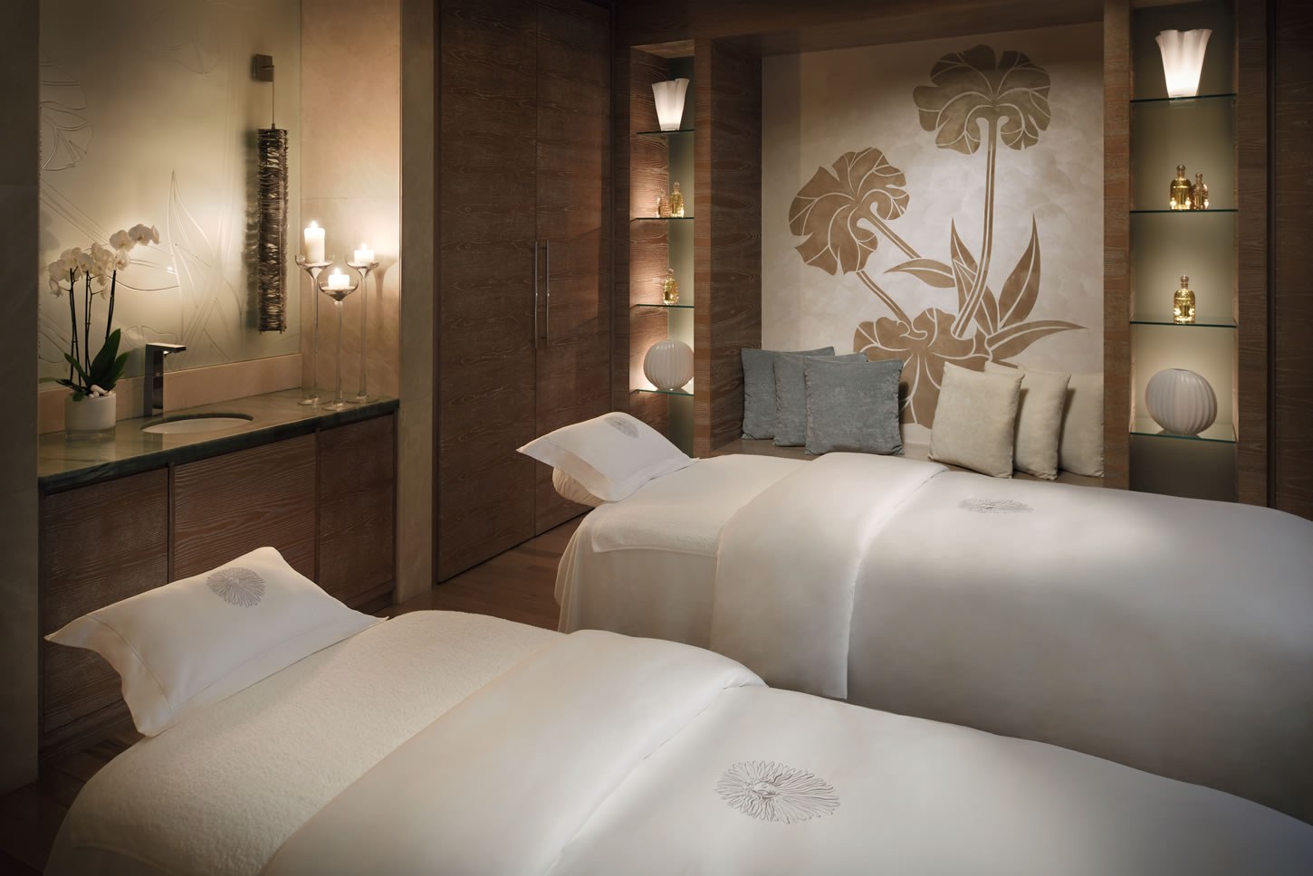 AE - O&O The Palm -Guerlin Spa.jpg
