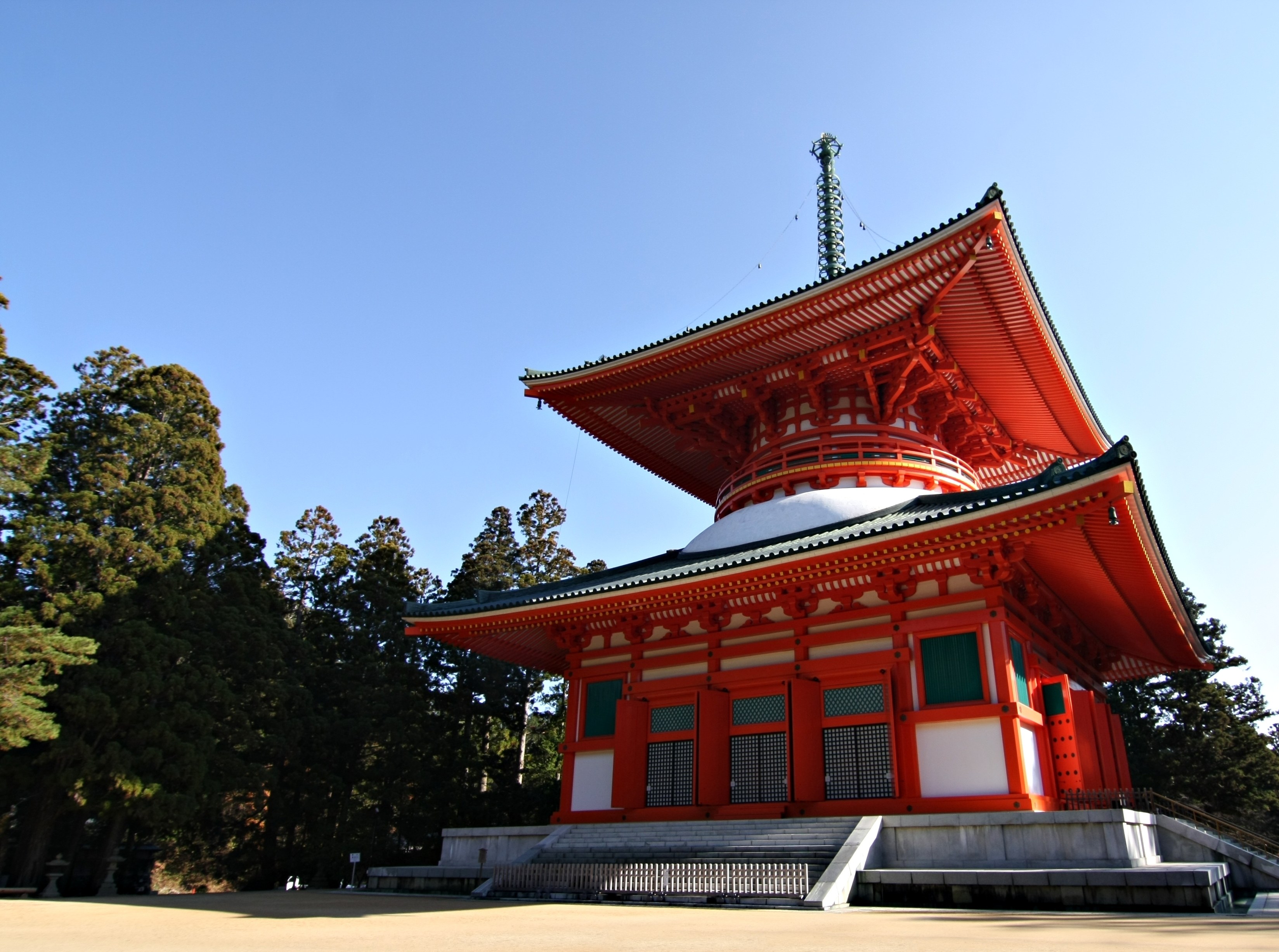 JP - Koya San Pagoda in Koya San.jpg