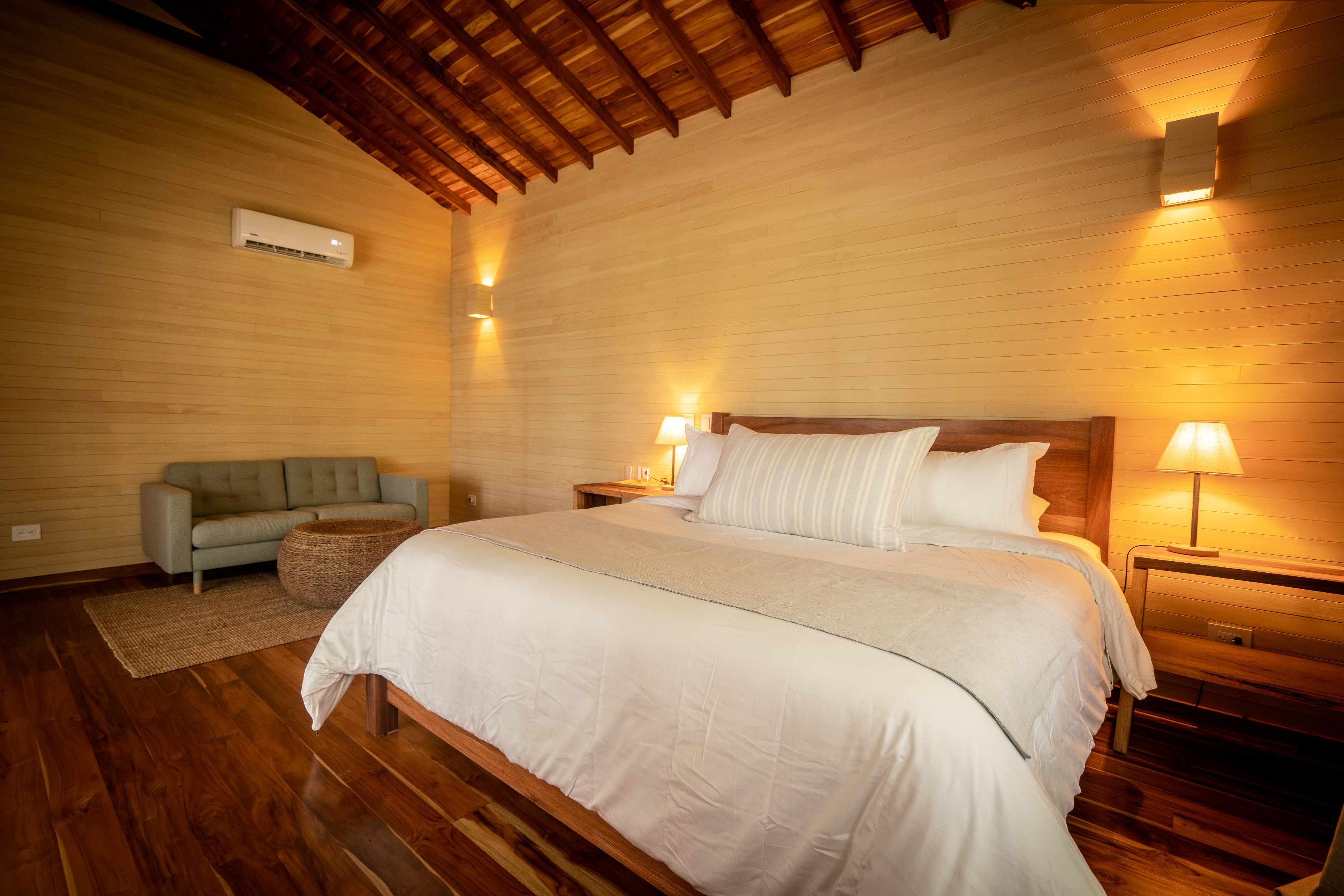 CO - accommodatie Black Sands Lodge slapen.jpg