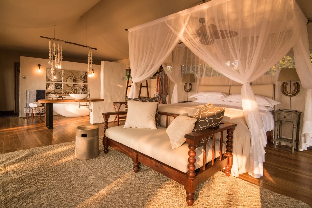 ZW-Chikwenya-bedroom2.webp