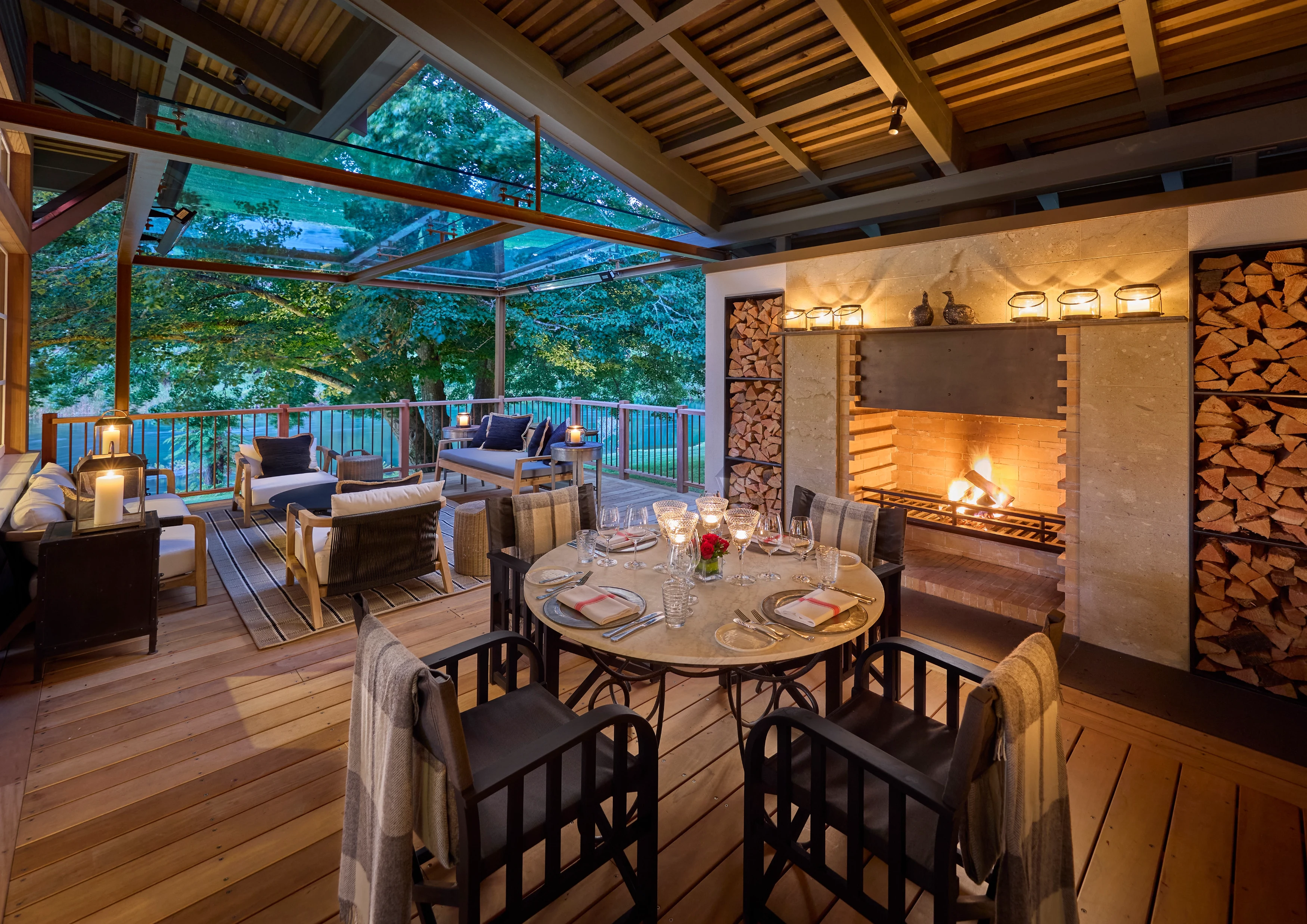 NZ - Huka Lodge - The River Deck.webp