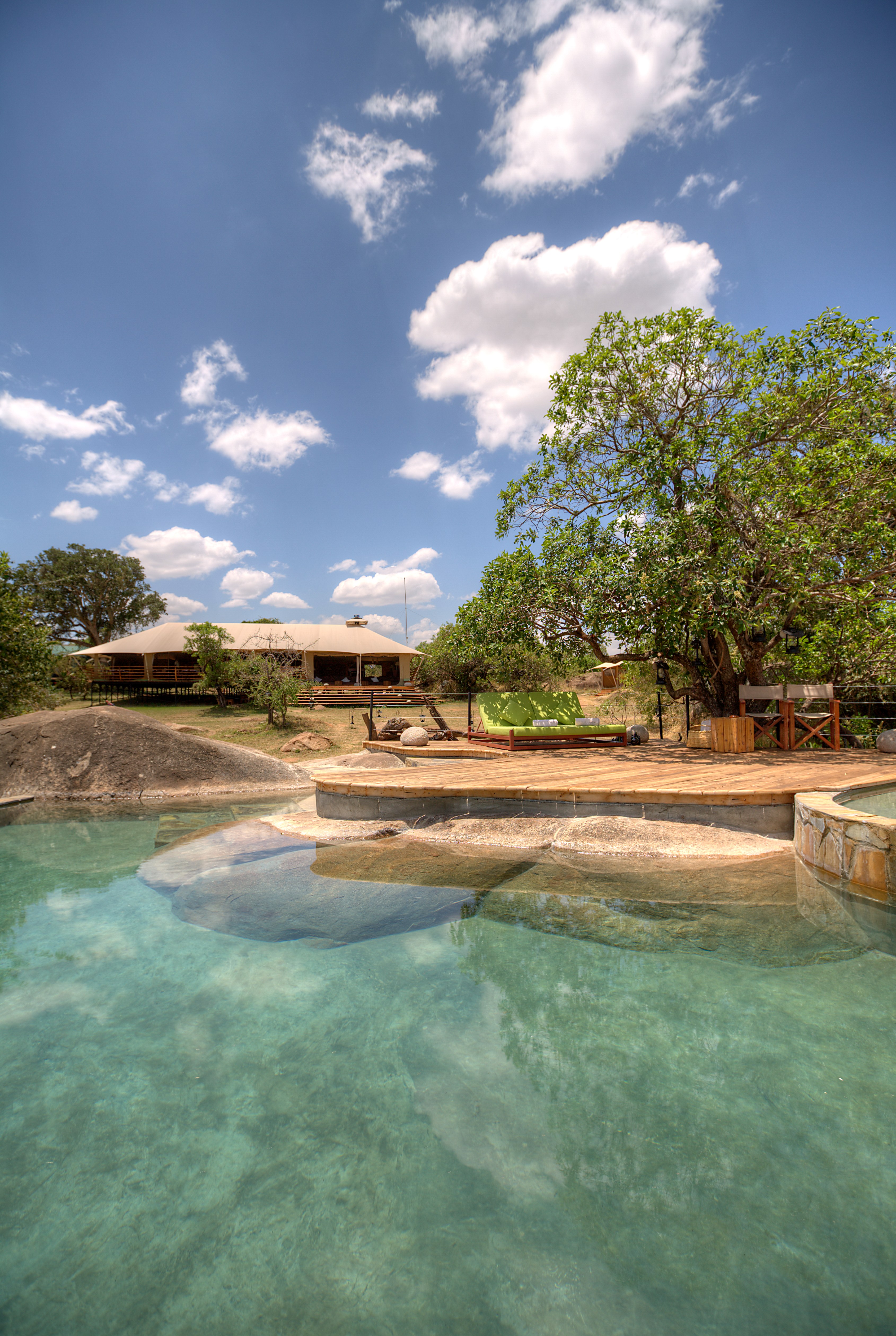 TZ - Serengeti Bushtops - pool.jpg