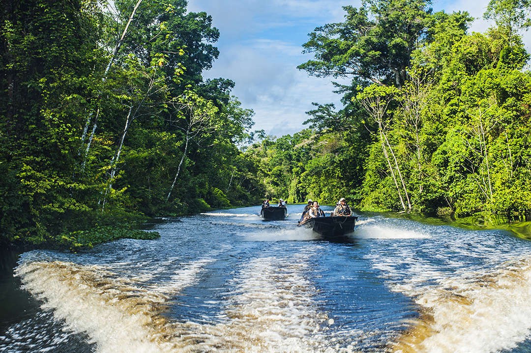 PE-Tour-Aqua-Amazon-Skiff-Excursions-compressed.jpg