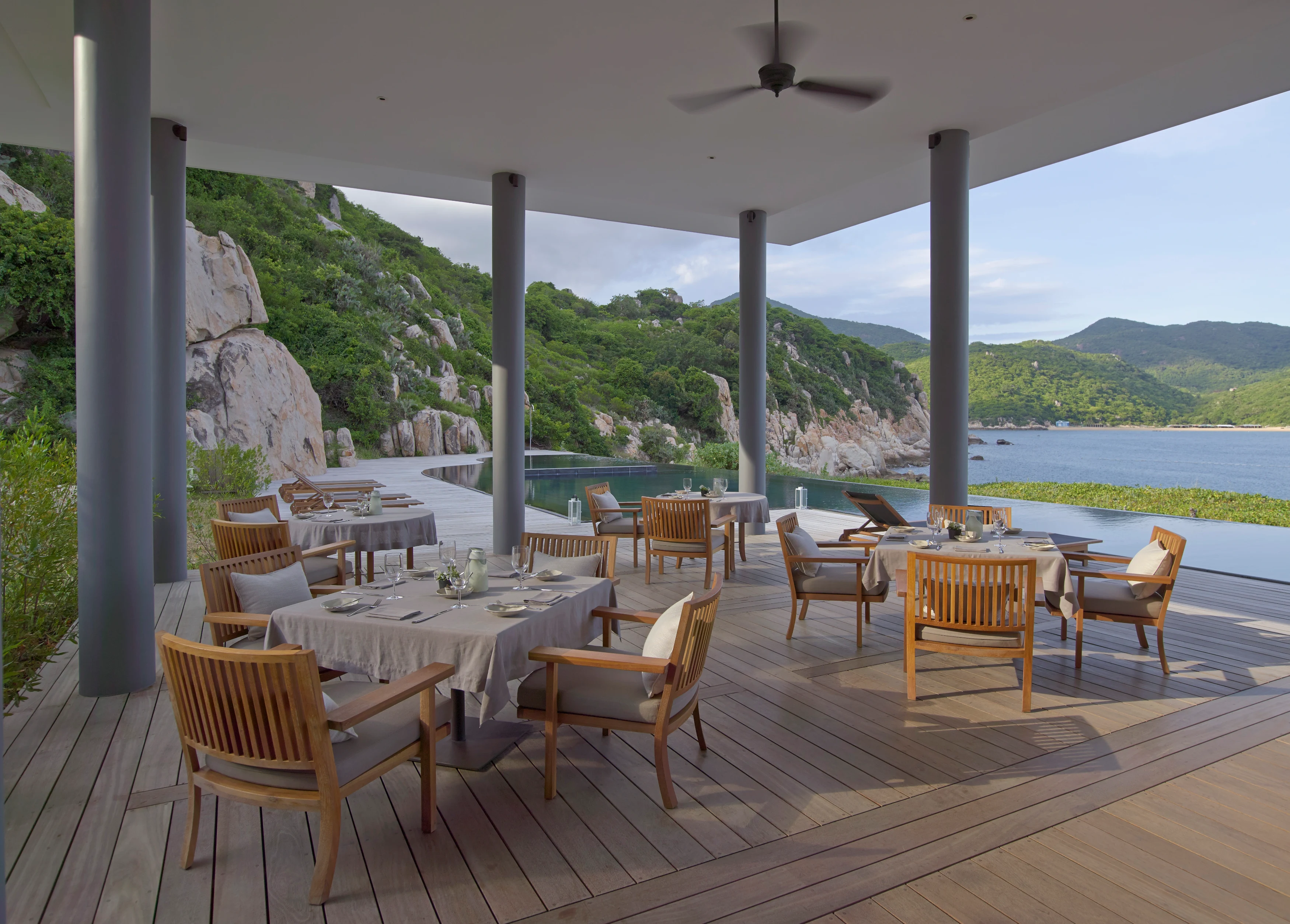 VN - Amanoi - Dining Area.webp