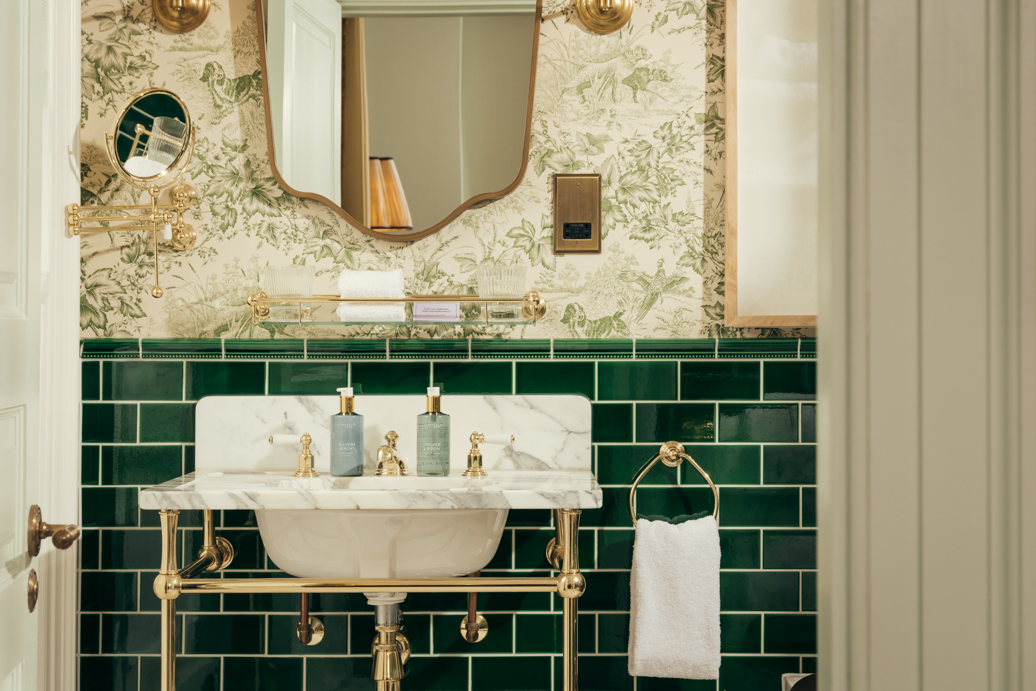 GB - accommodatie Gleneagles Townhouse  Nook Room badkamer.jpg