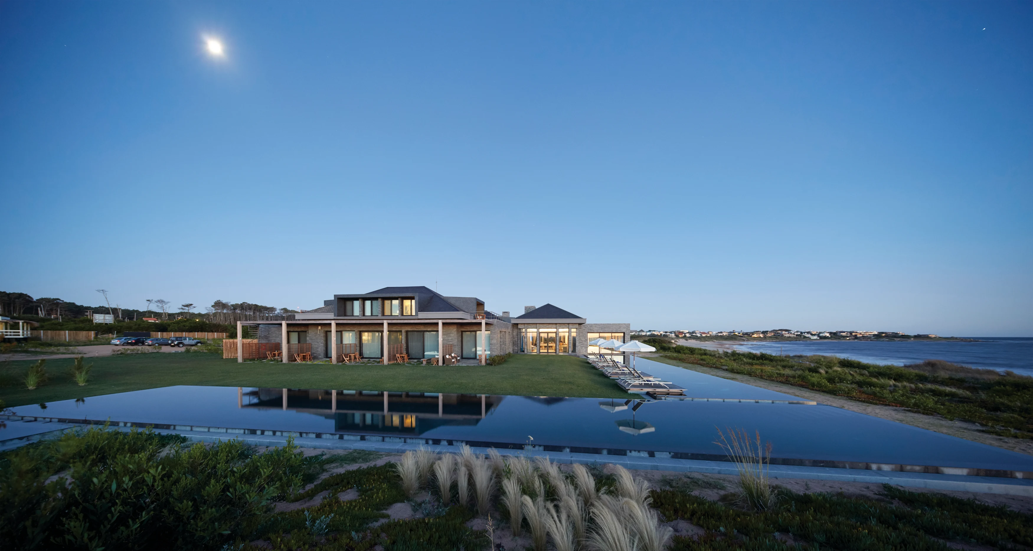 UY - accommodatie - Bahia Vik - Main Building.webp