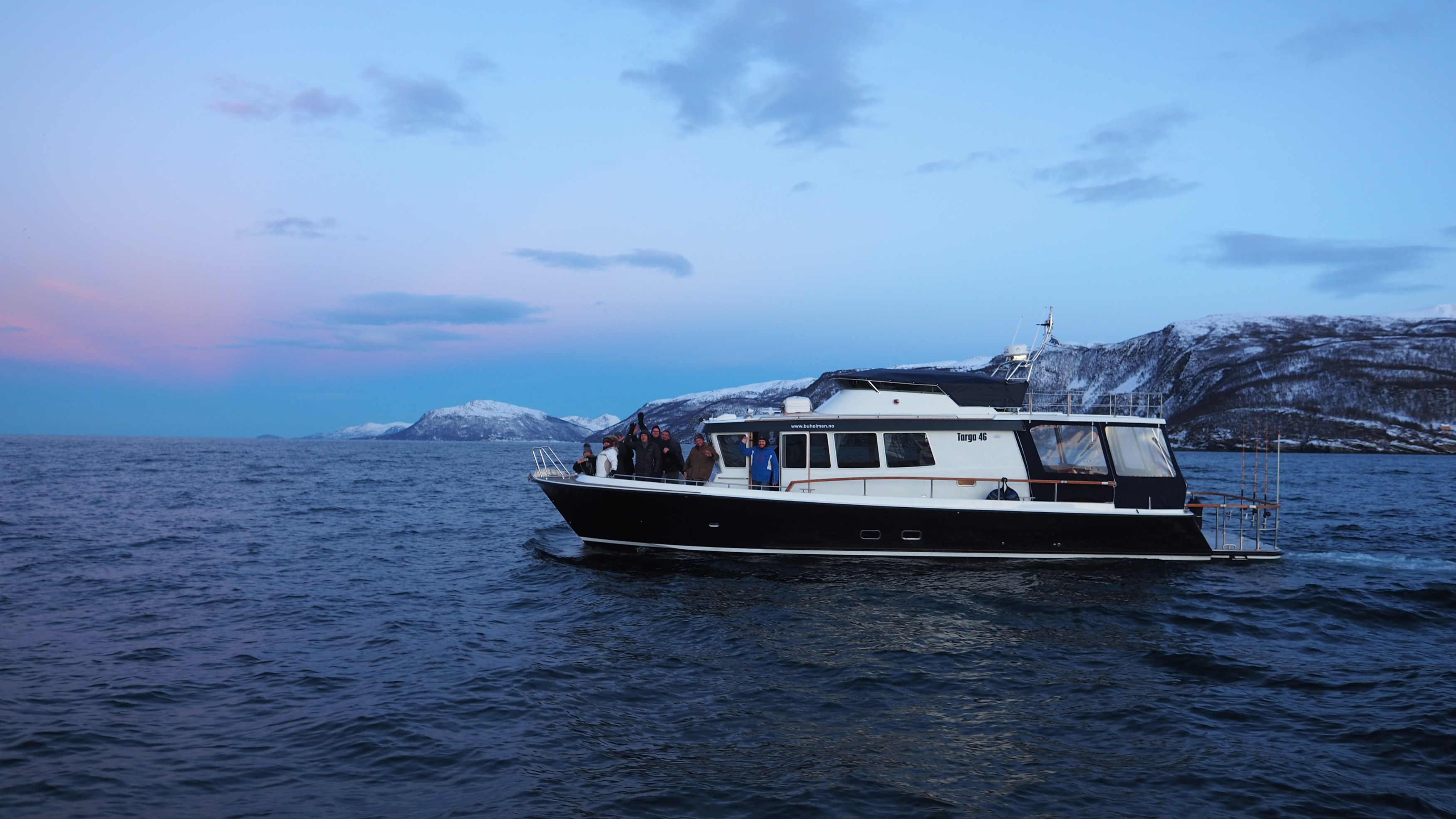 NO-Lynge-Experience-whale-watching (3).JPG