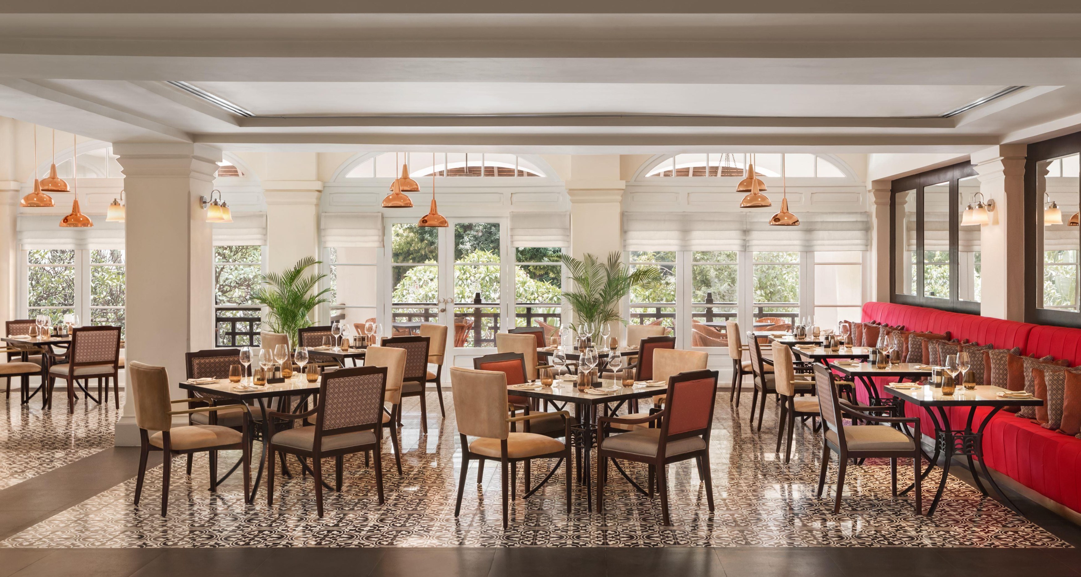 KH - Raffles le Royal - Le Phnom 1929 2.jpg