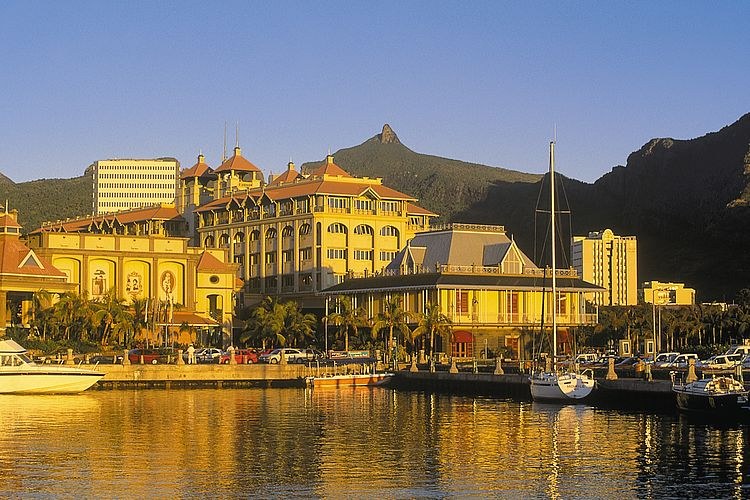 MU - Algemeen - Port Louis.jpg