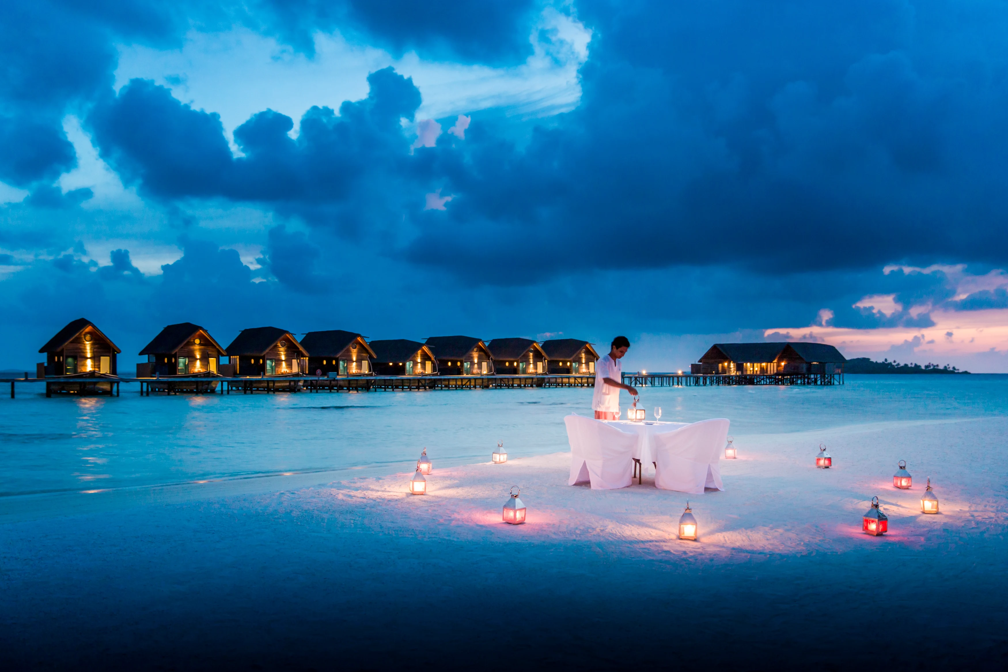 Candlelit_Beach_Dinner.webp