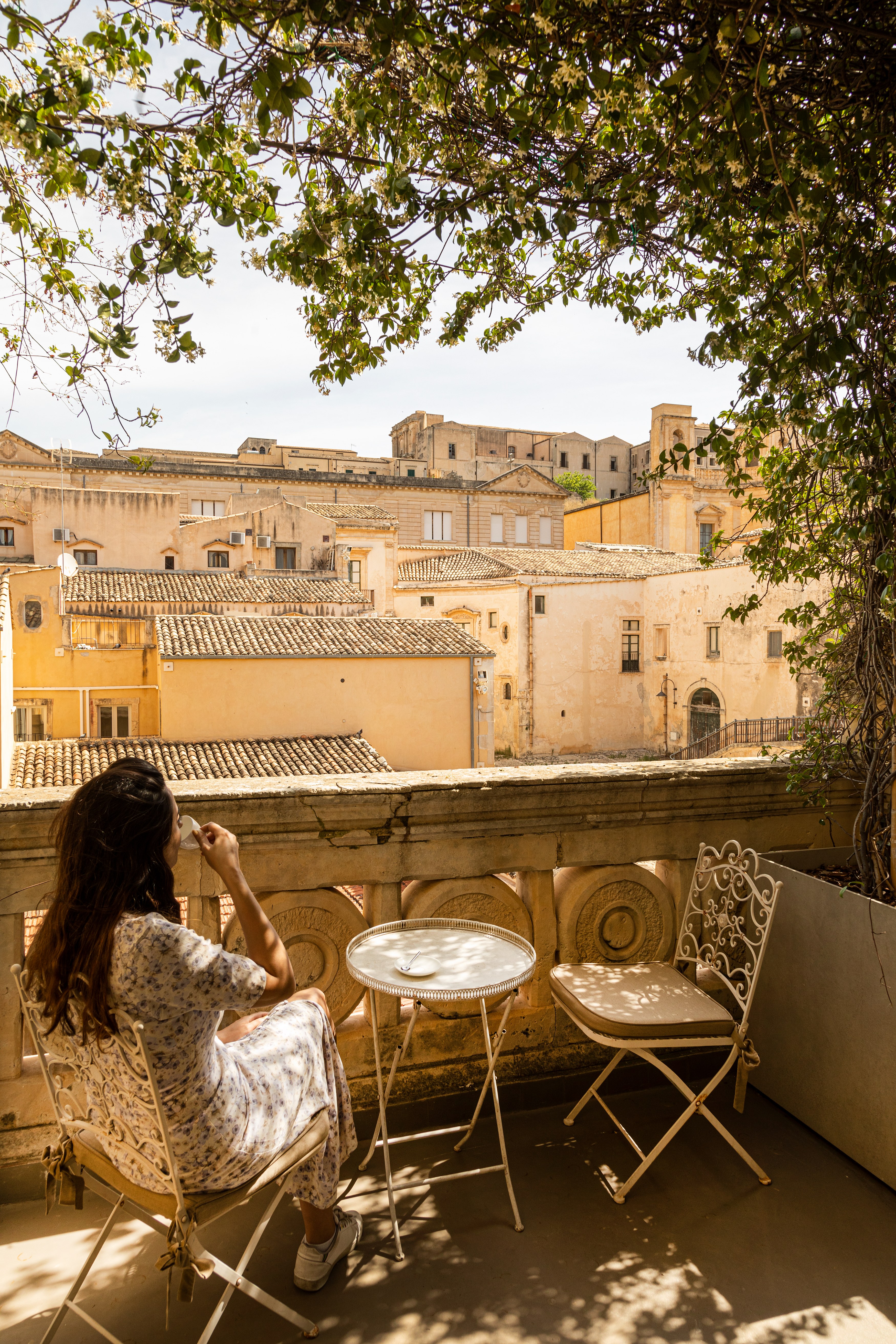 IT-Acoommodatie-Seven Rooms Villadorata-balcony (2).jpg