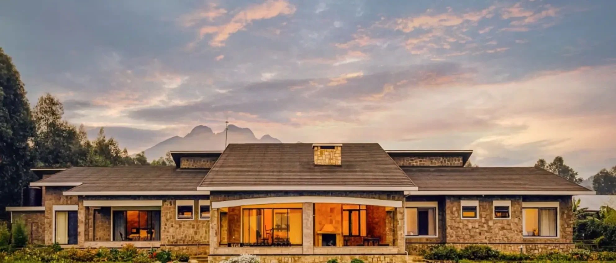RW-Accommodatie-Farmhouse-Main-building.webp
