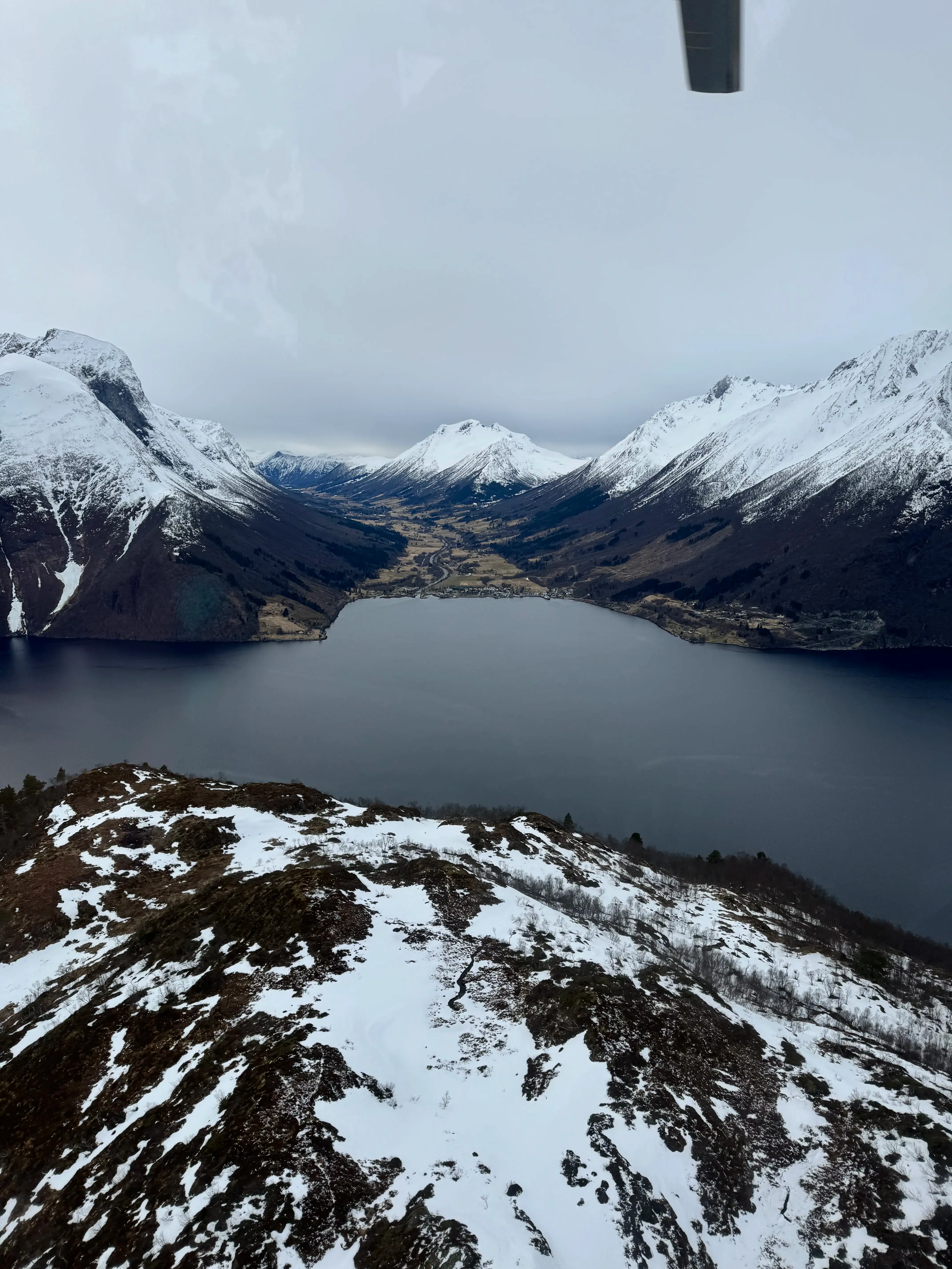 NO-Studiereis-View from plane.webp