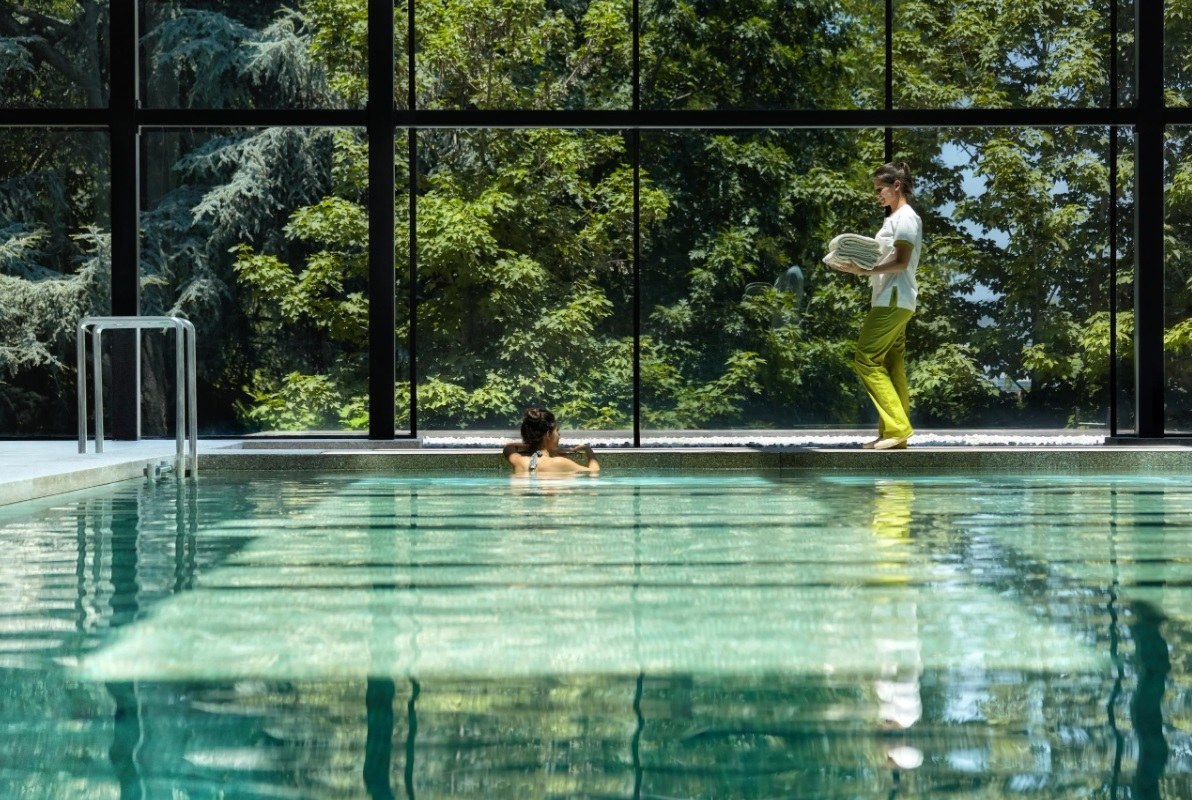 PT-Six-Senses-Douro-Valley-pool-service.jpg