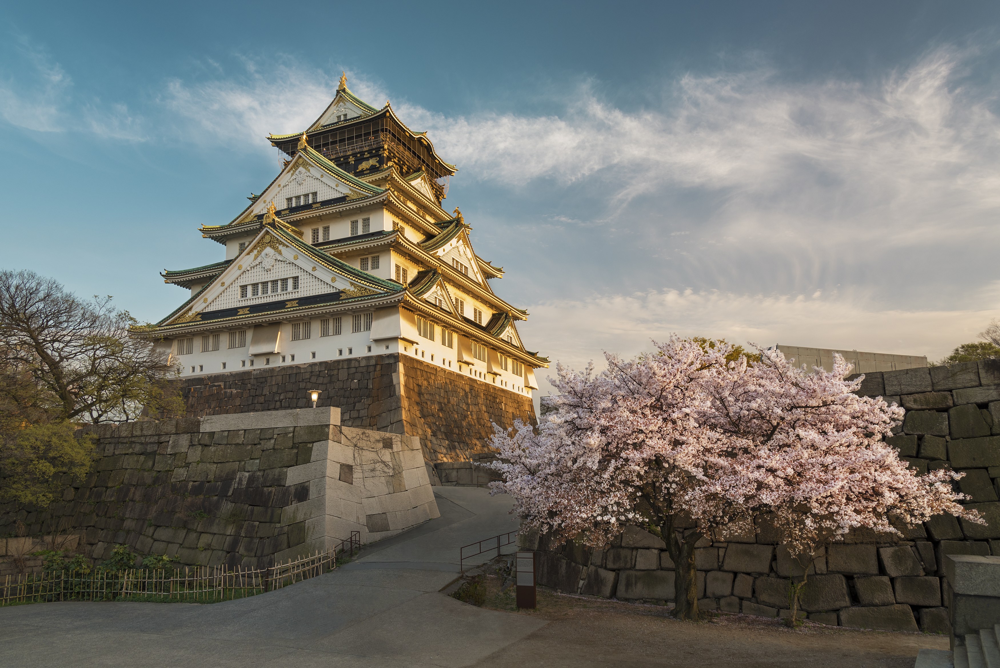 JP - Osaka Castle.jpg