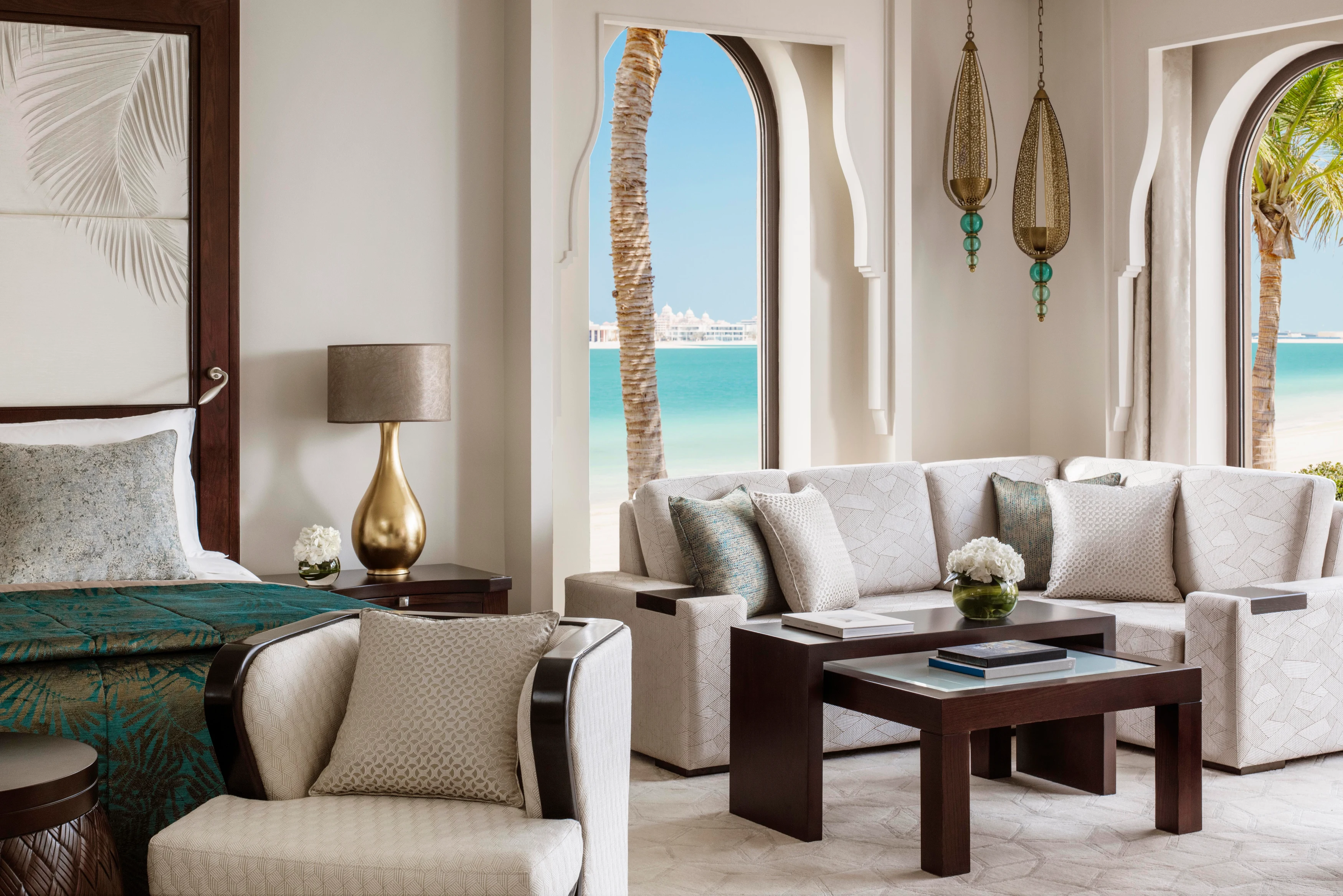AE - One & Only The Palm - Palm Beach Junior Suite Bedroom.webp