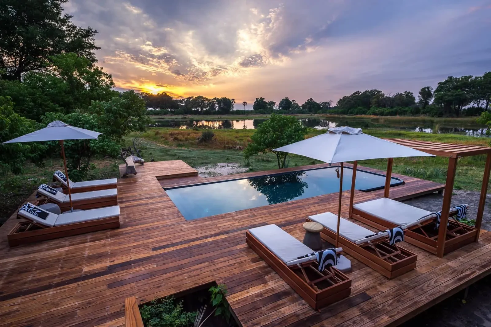 BW-Accommodatie-QorokweCamp-Pool.webp