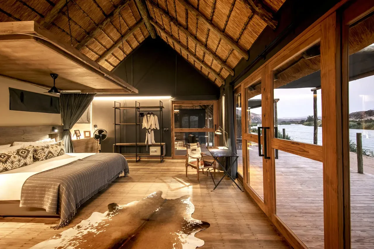 NA-Serra Cafema-bedroom2.webp