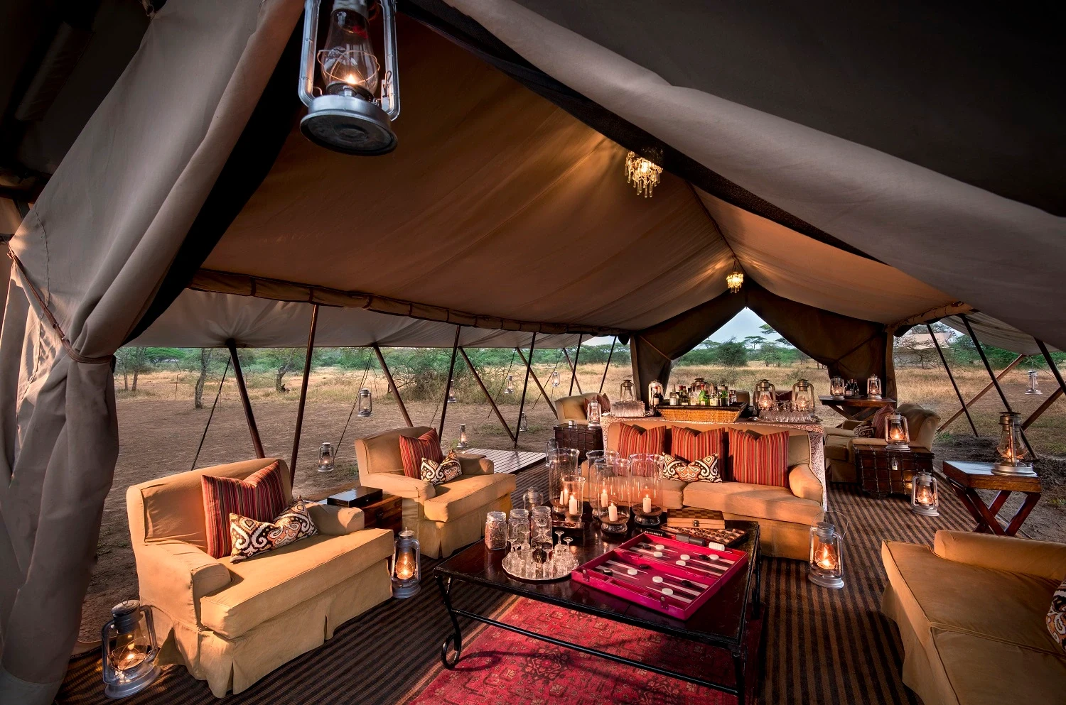 TZ-andBeyond-Serengeti-Under-Canvas-Lounge-tent.webp