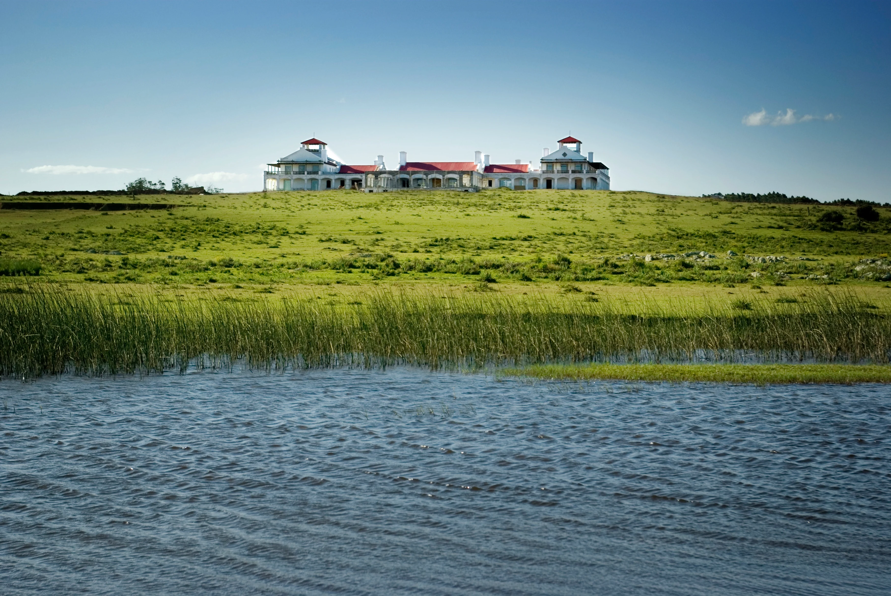 UY - accommodatie -Estancia Vik - exterior.webp