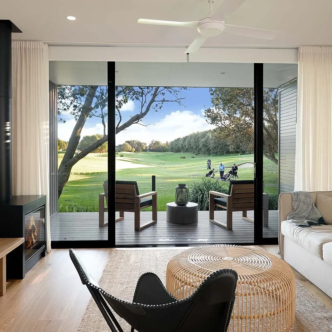 AU-accommodatie-Bangalay Luxury Villas-view to the garden.webp