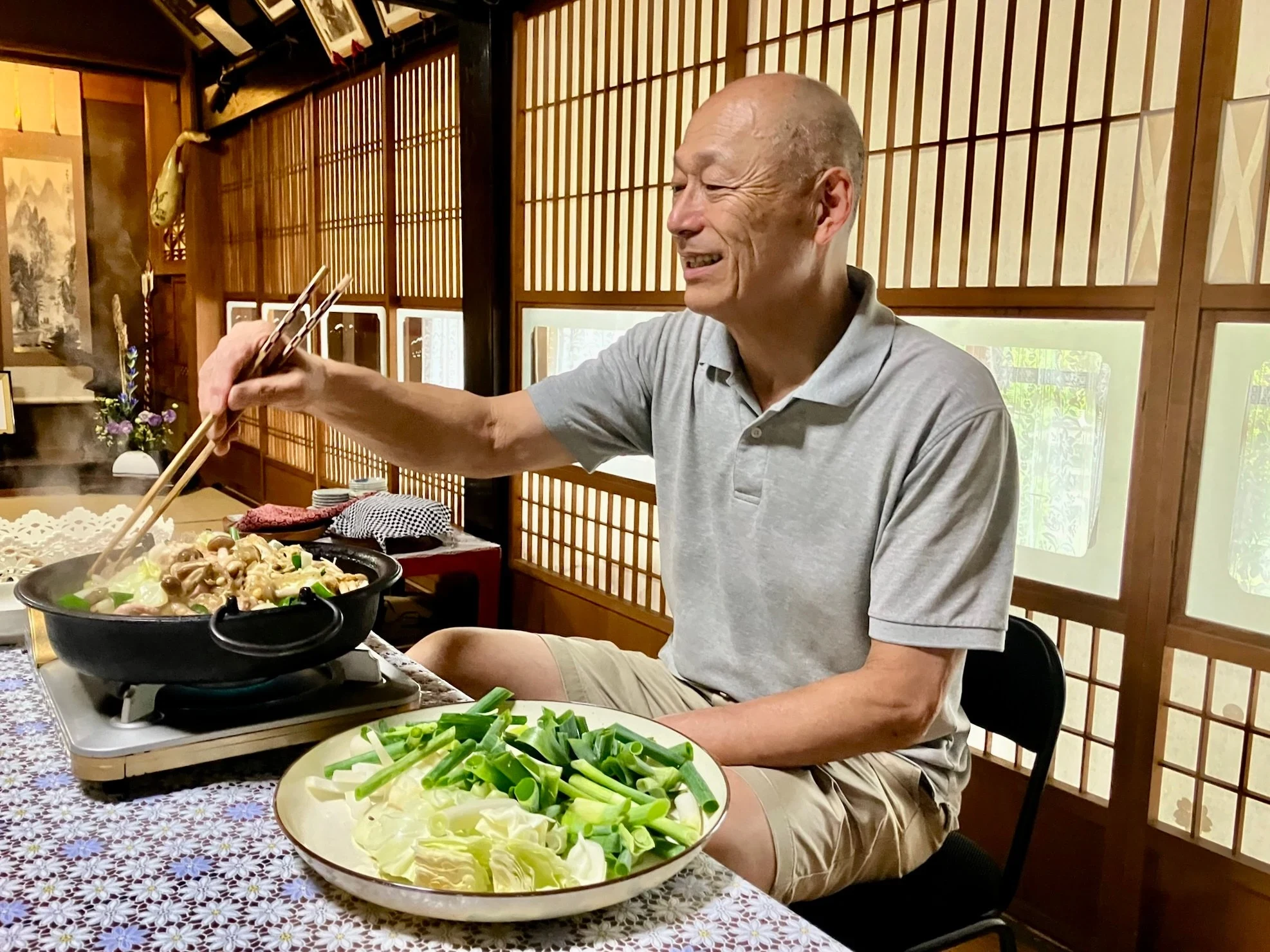 JP-_Studiereis_Ronda_en_Barbara_-_Cycling_Lake_Biwa_Mochi_making_and_lunch_local_family_4.webp