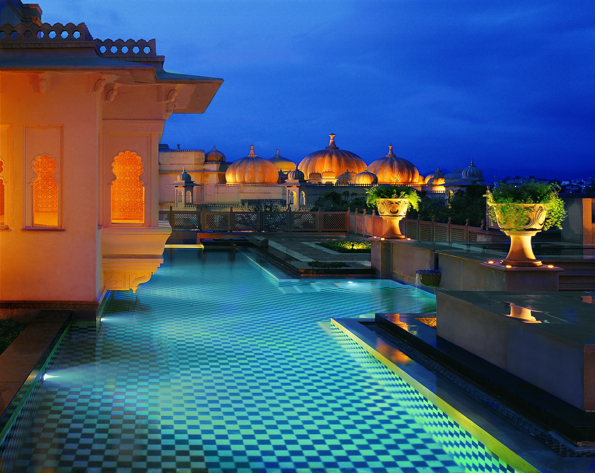 IN - The Oberoi Udaivilas - Private Pool The Kohinoor Suite.webp