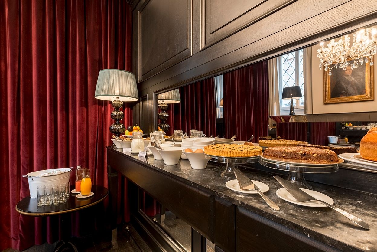 IT - accommodatie - DOM Hotel buffet.jpeg