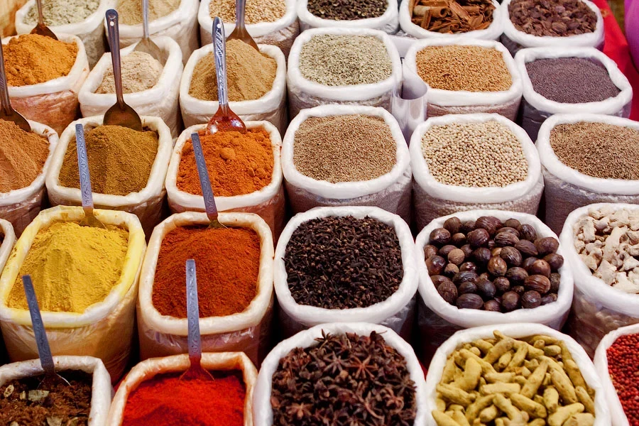 IN-Mumbai-Spice Market.webp