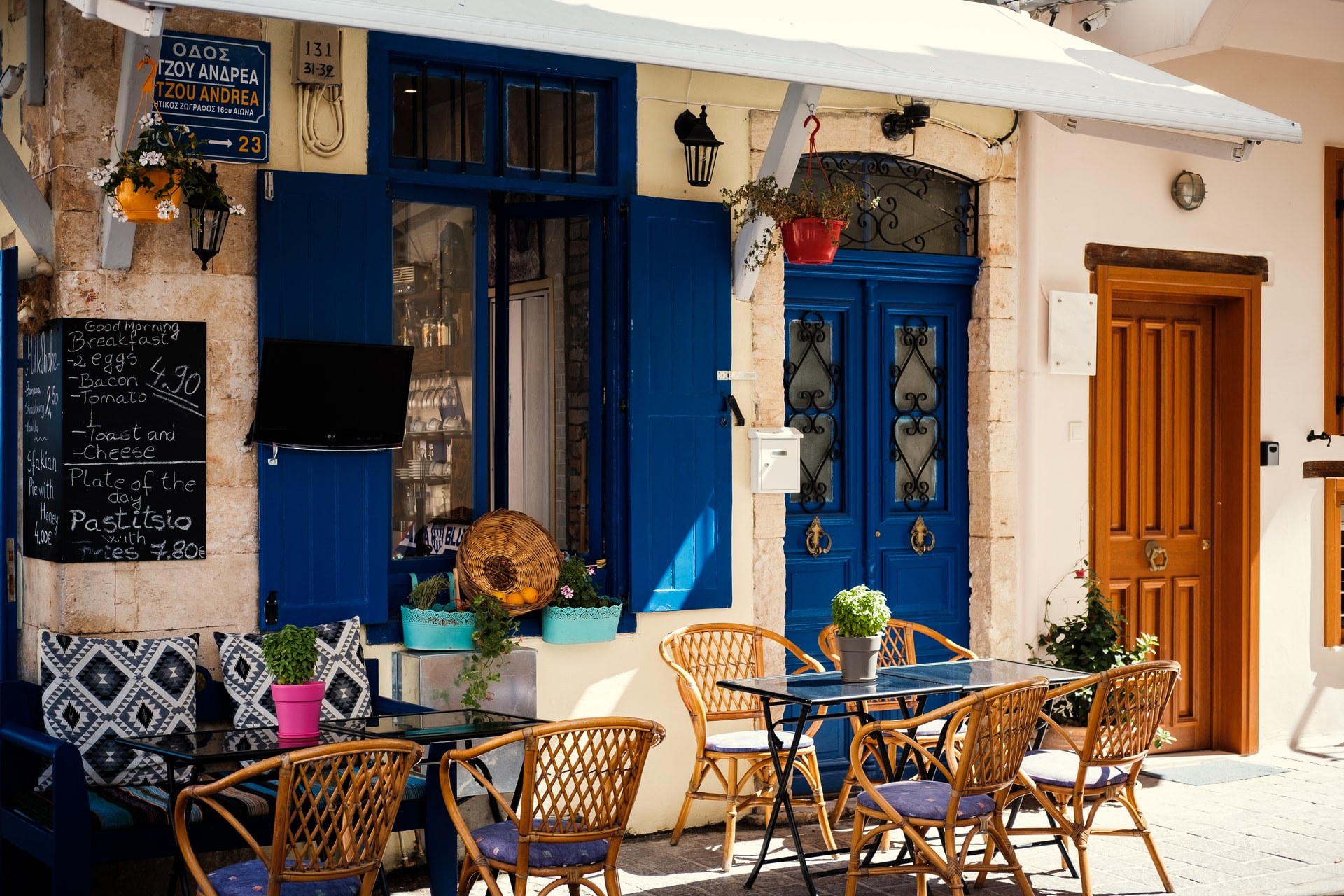 GR-Kreta Cafe_in_Chania.jpg