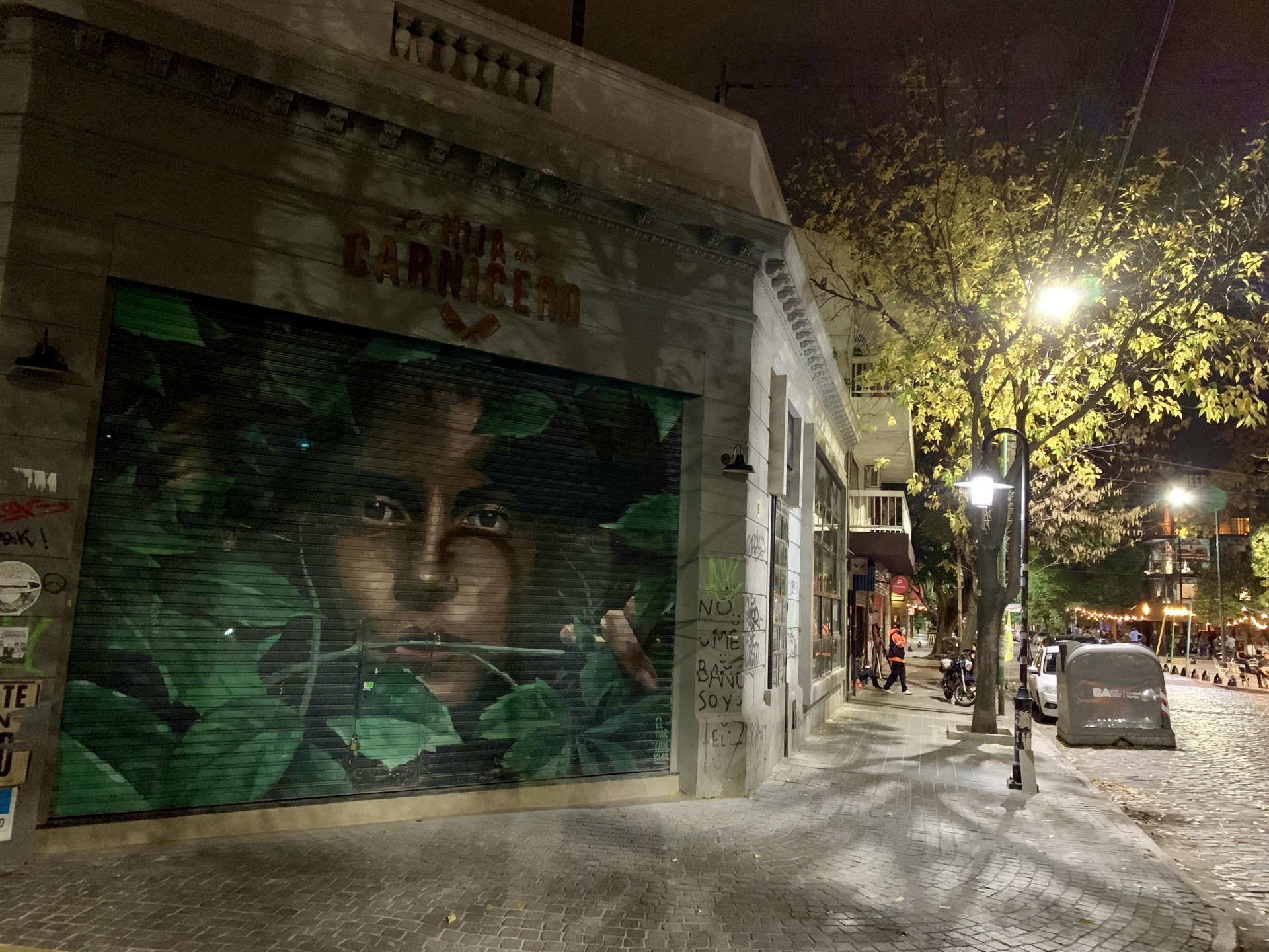 AR-Excursie-walking-tour-recoleta-en-palermo-beleven-compressed.jpeg