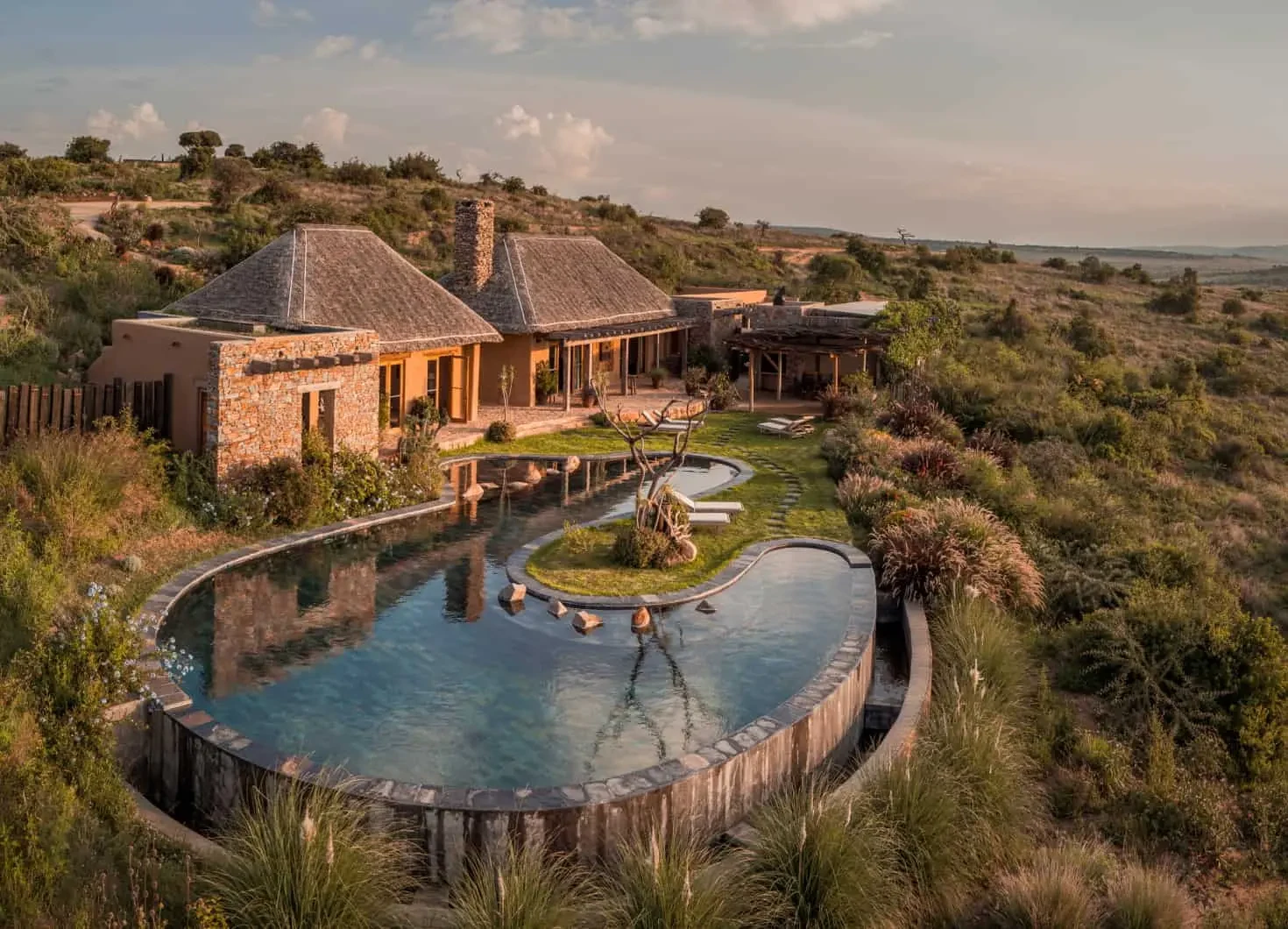 KE-Lengishu House-overview with pool.webp