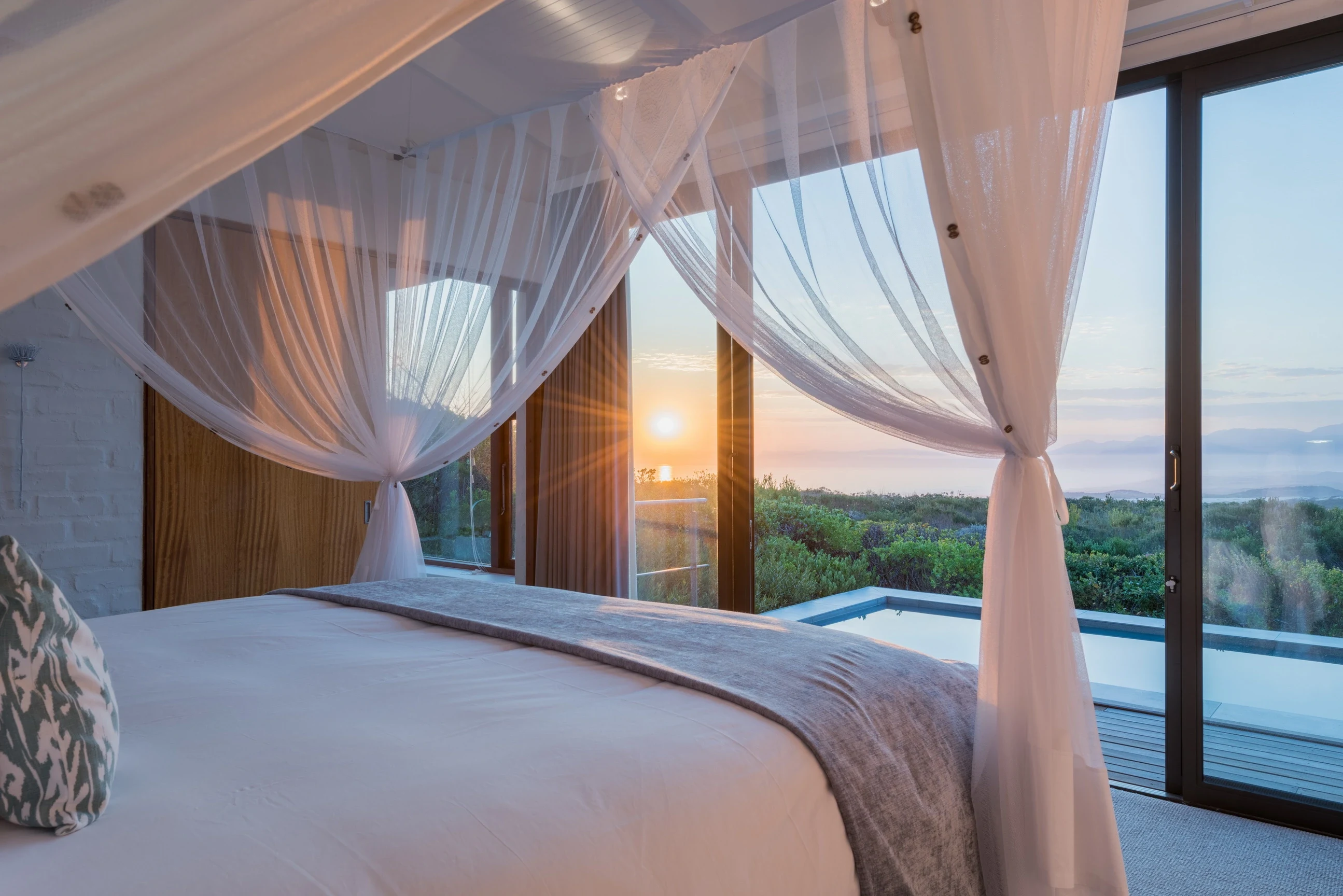 ZA-Accommodatie-Grootbos Forest Lodge- suite 23 bedroom view.webp