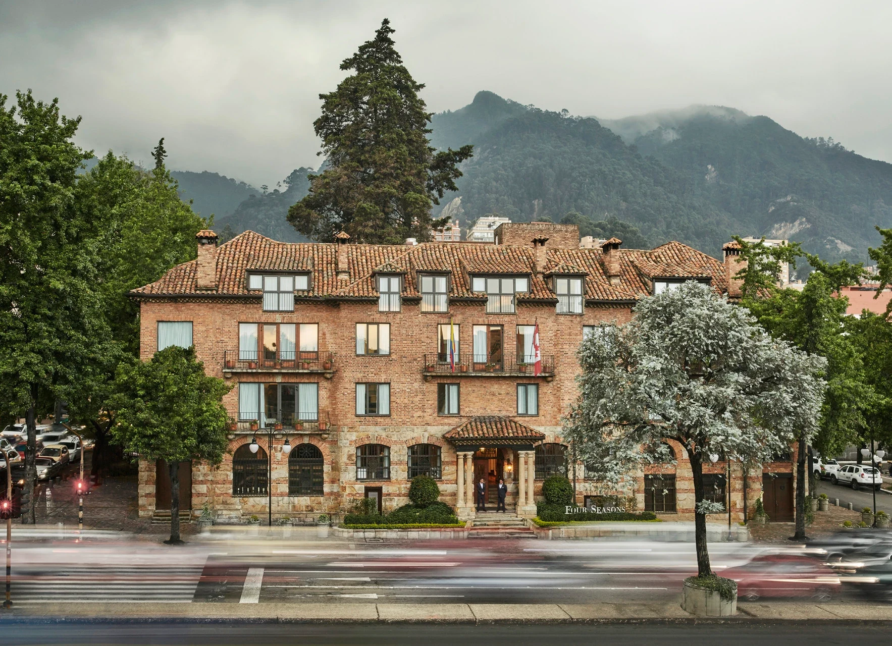 CO-Four-Seasons-Casa-Medina-header.webp