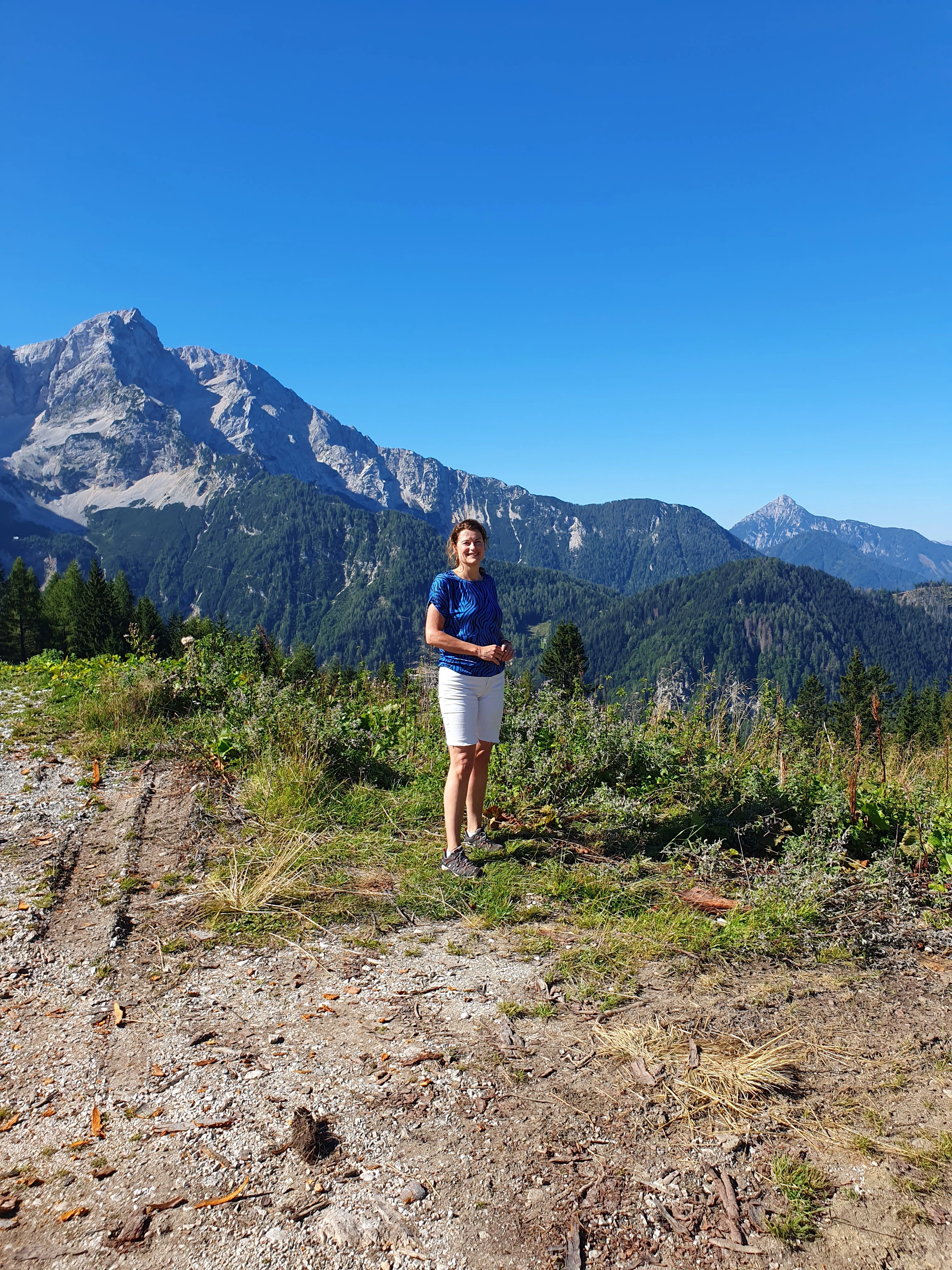SI-studiereis-Slovenië-Vila Planinka hike 2.webp