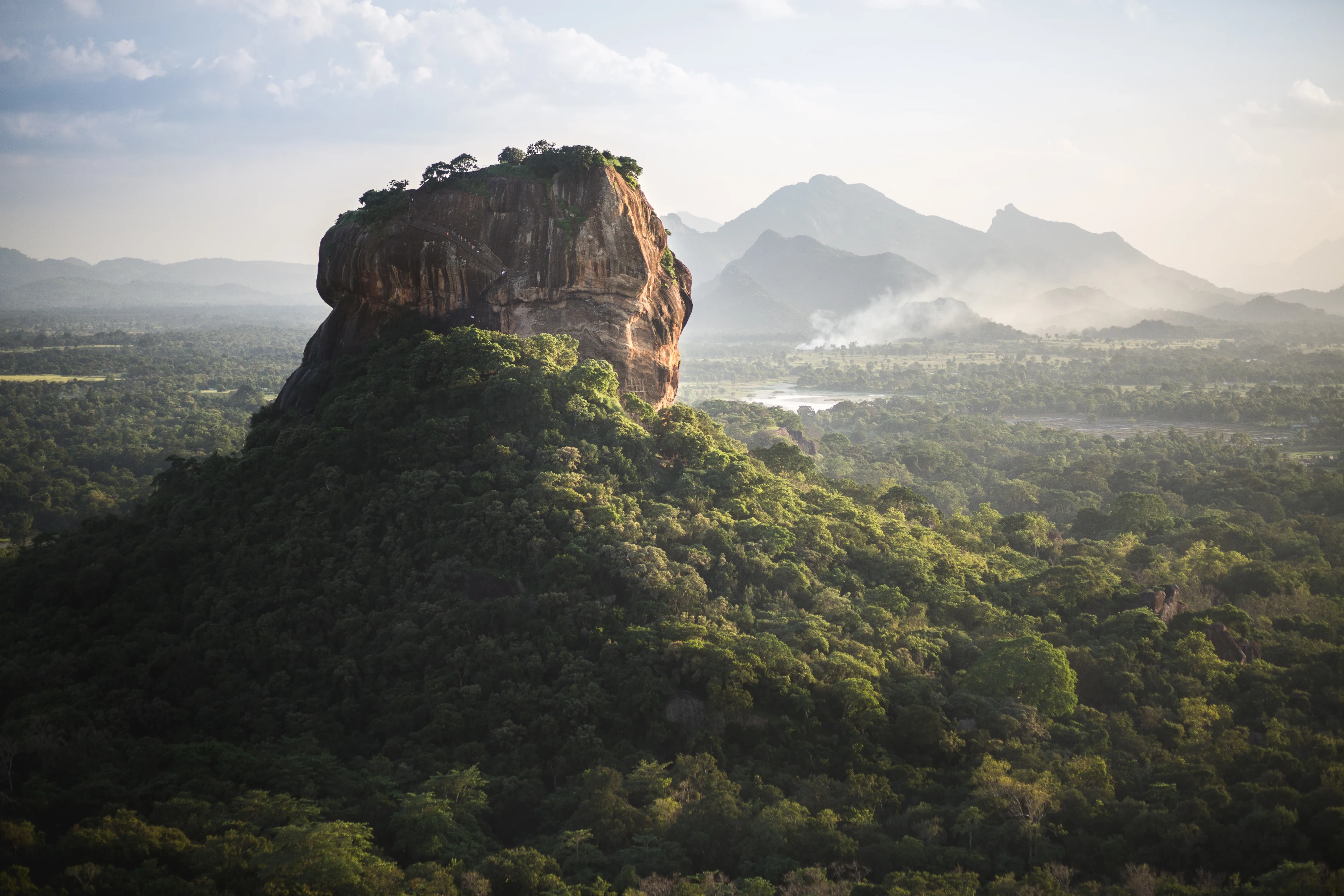 LK - Algemeen - Sigiriya Rock & surrounding.webp