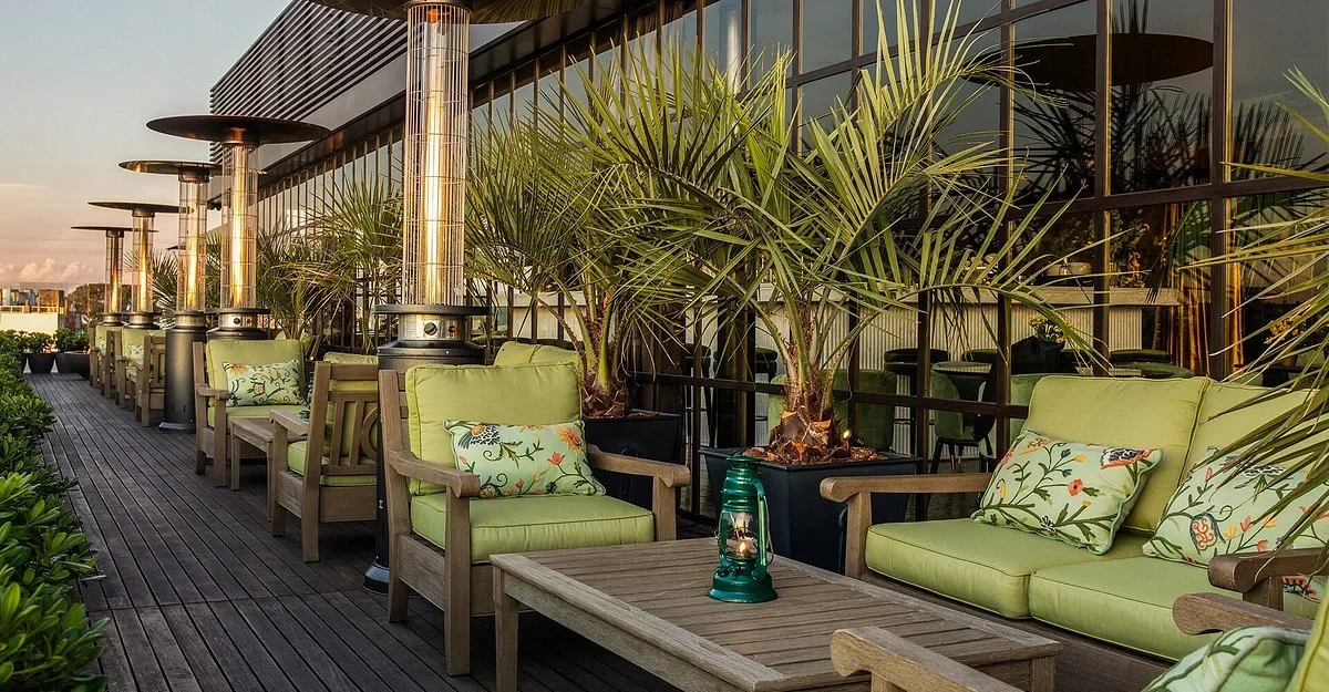 CL-Accommodatie-hotel-Montevideo-terras.webp