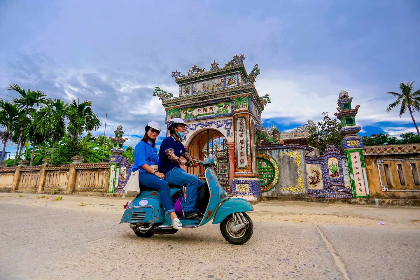 VN - Hue - Vespa tour (1).JPG