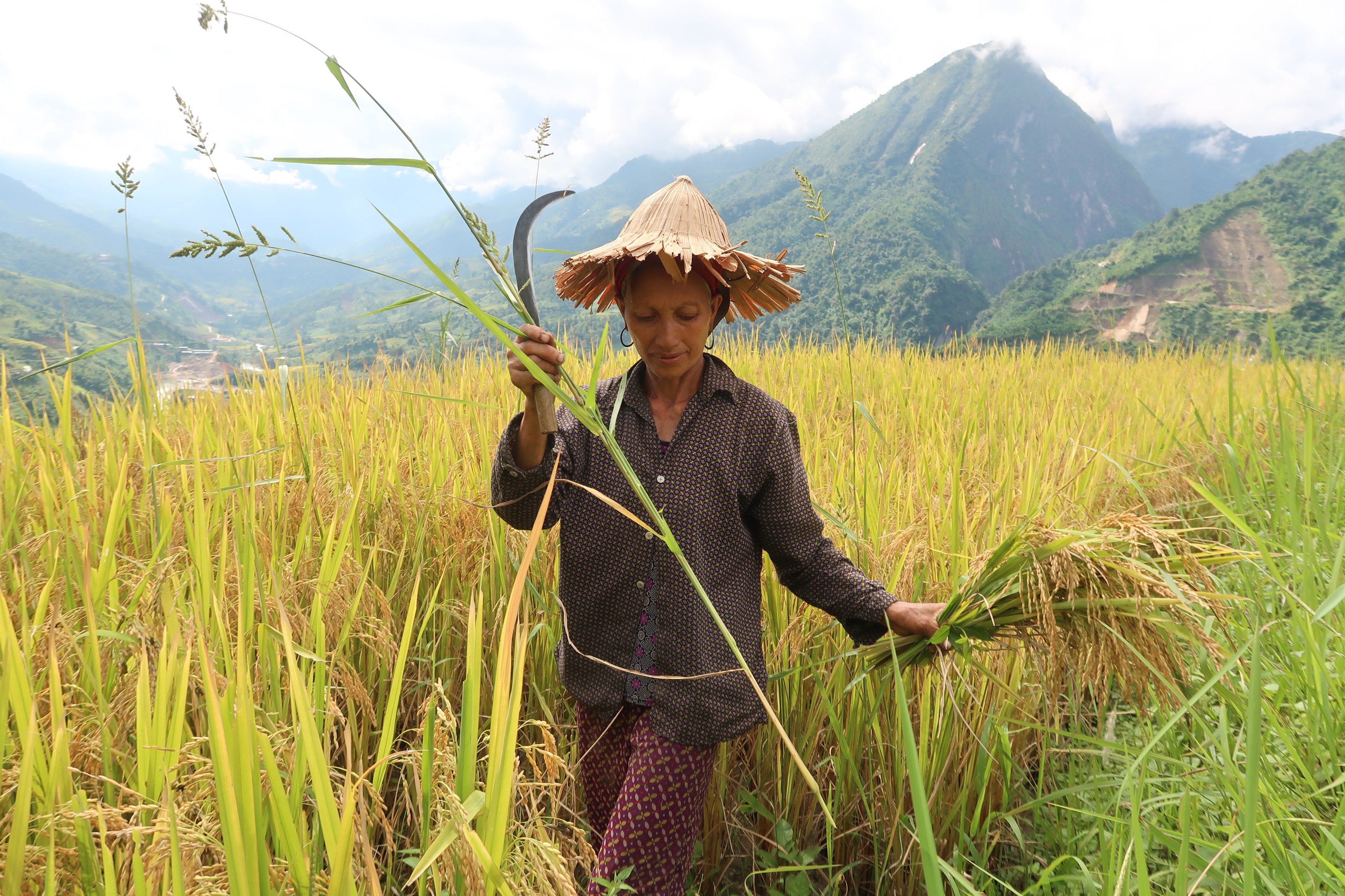 VN - Topas Eco Lodge - Local woman (3).JPG