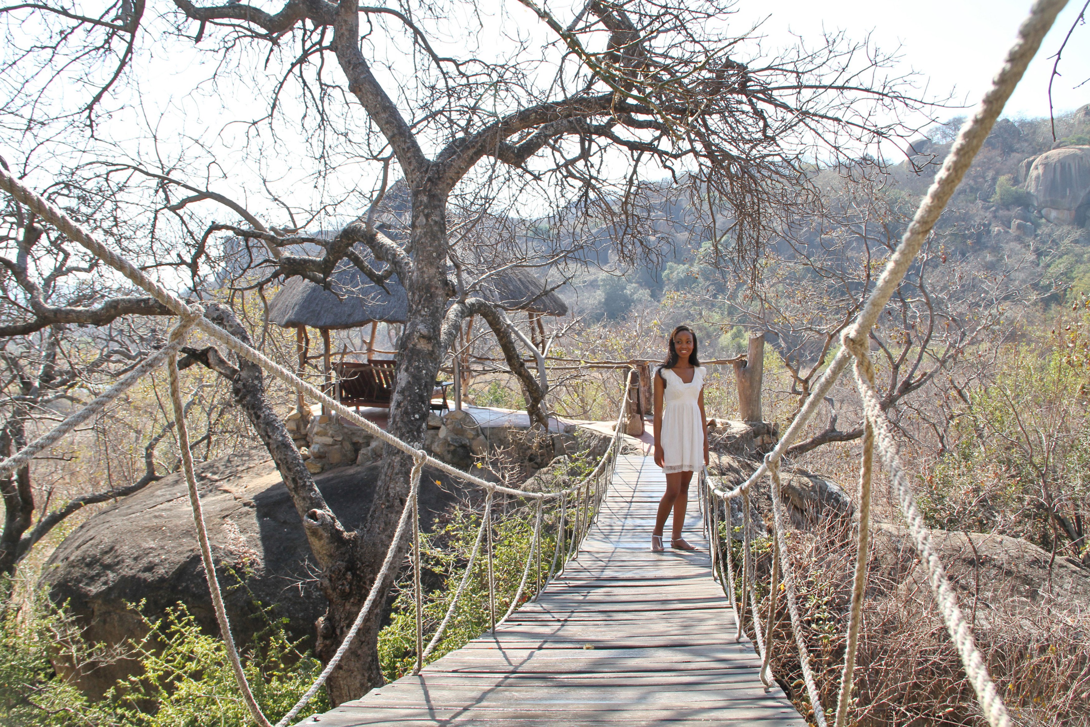 ZW - Amalinda Lodge - Woman-1.jpg
