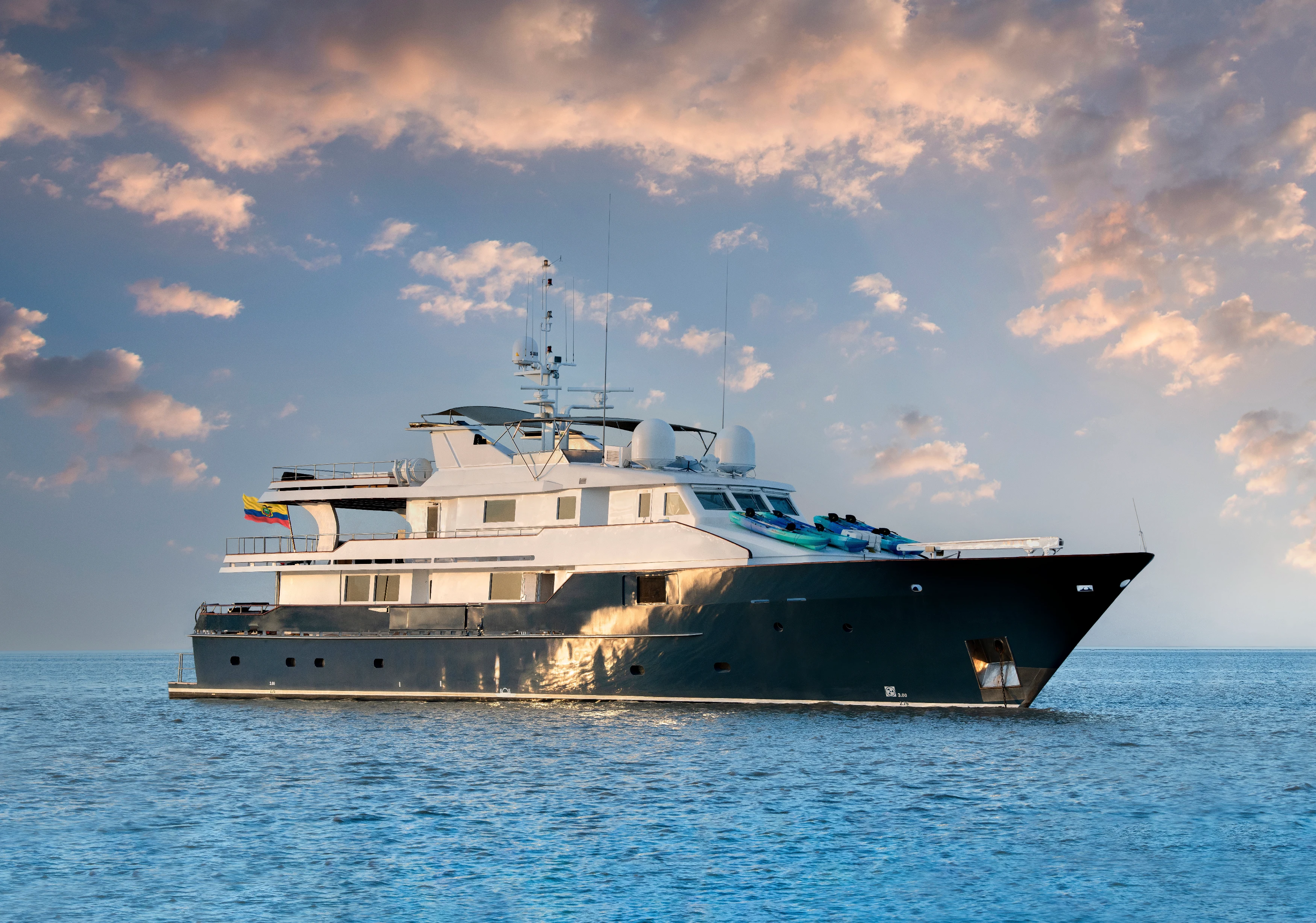 EQ-Galapagos Explorer-South-America-Ecuador-Galapagos-Galapagos-Explorer-exterior-angle-view-no-branding.webp
